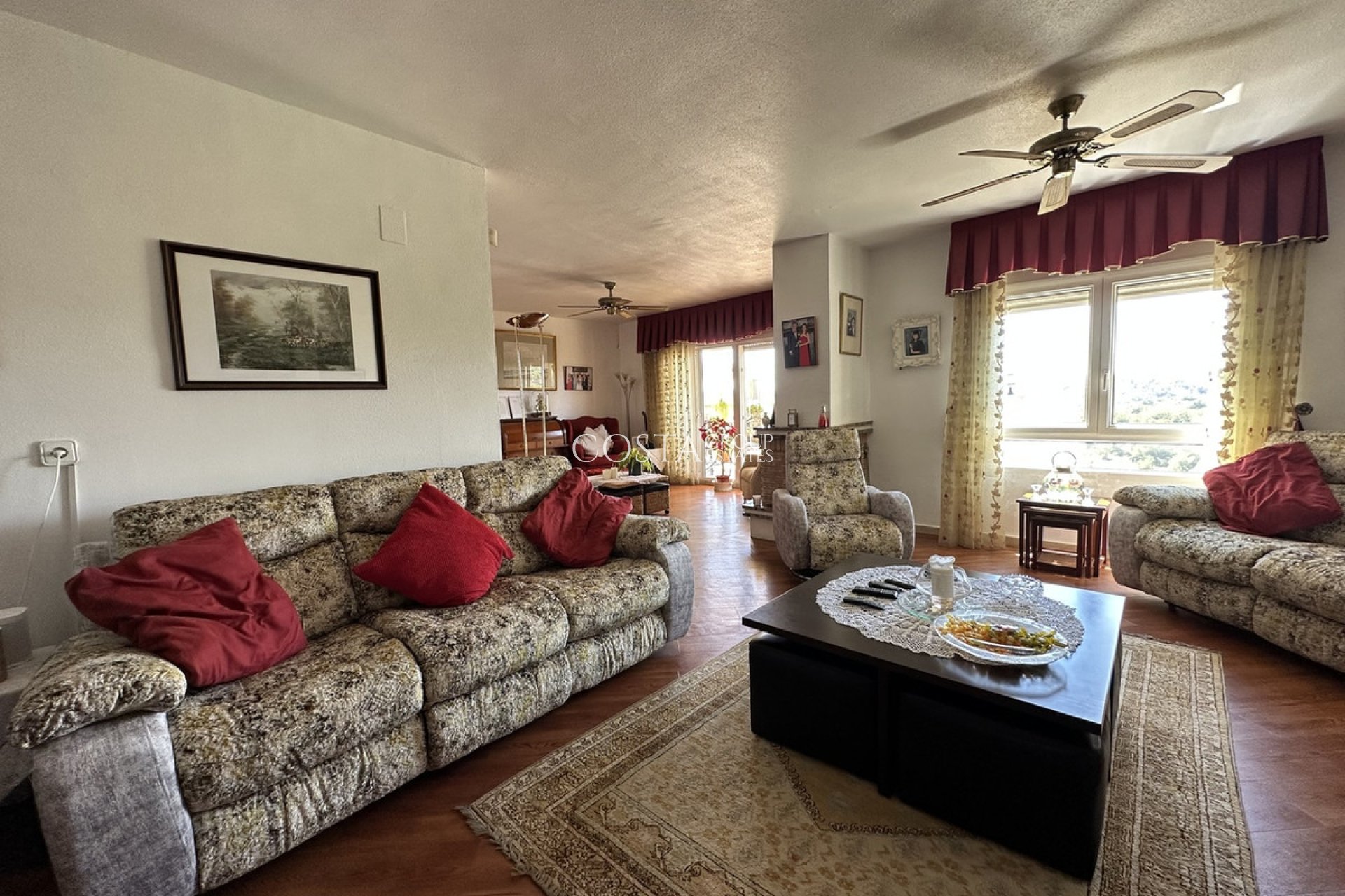 Herverkoop - Villa -
Orihuela - Villamartin