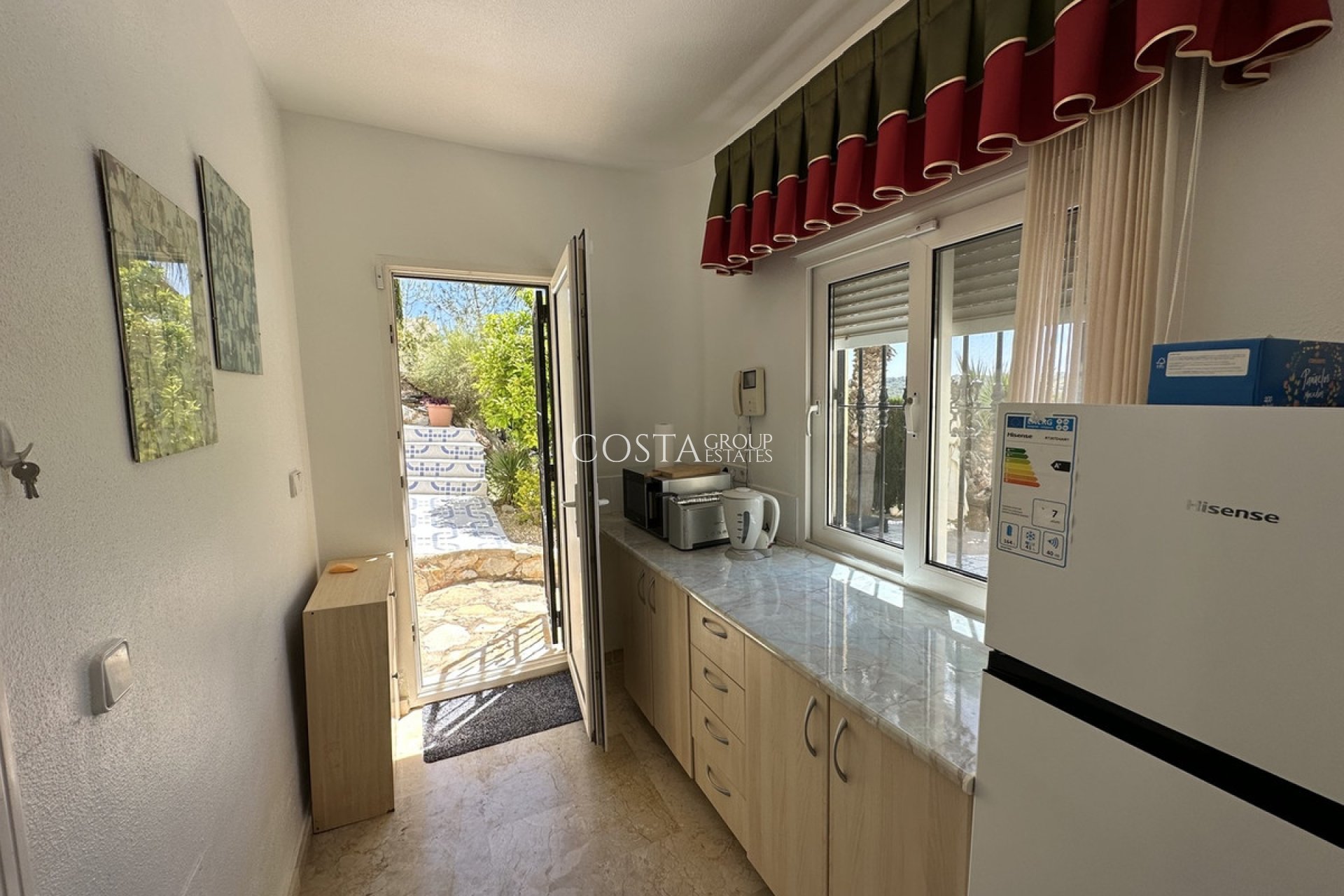 Herverkoop - Villa -
Orihuela - Villamartin