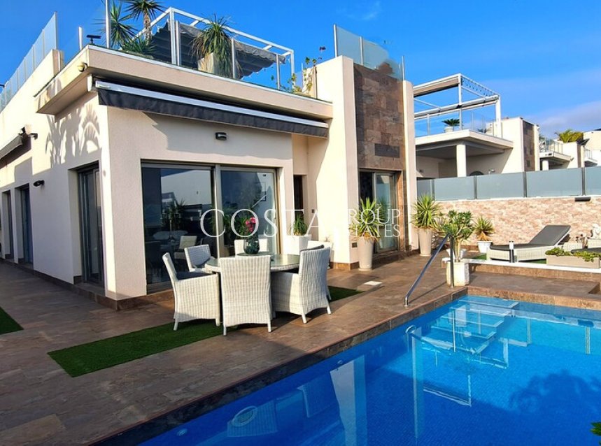 Herverkoop - Villa -
Orihuela - Villamartin