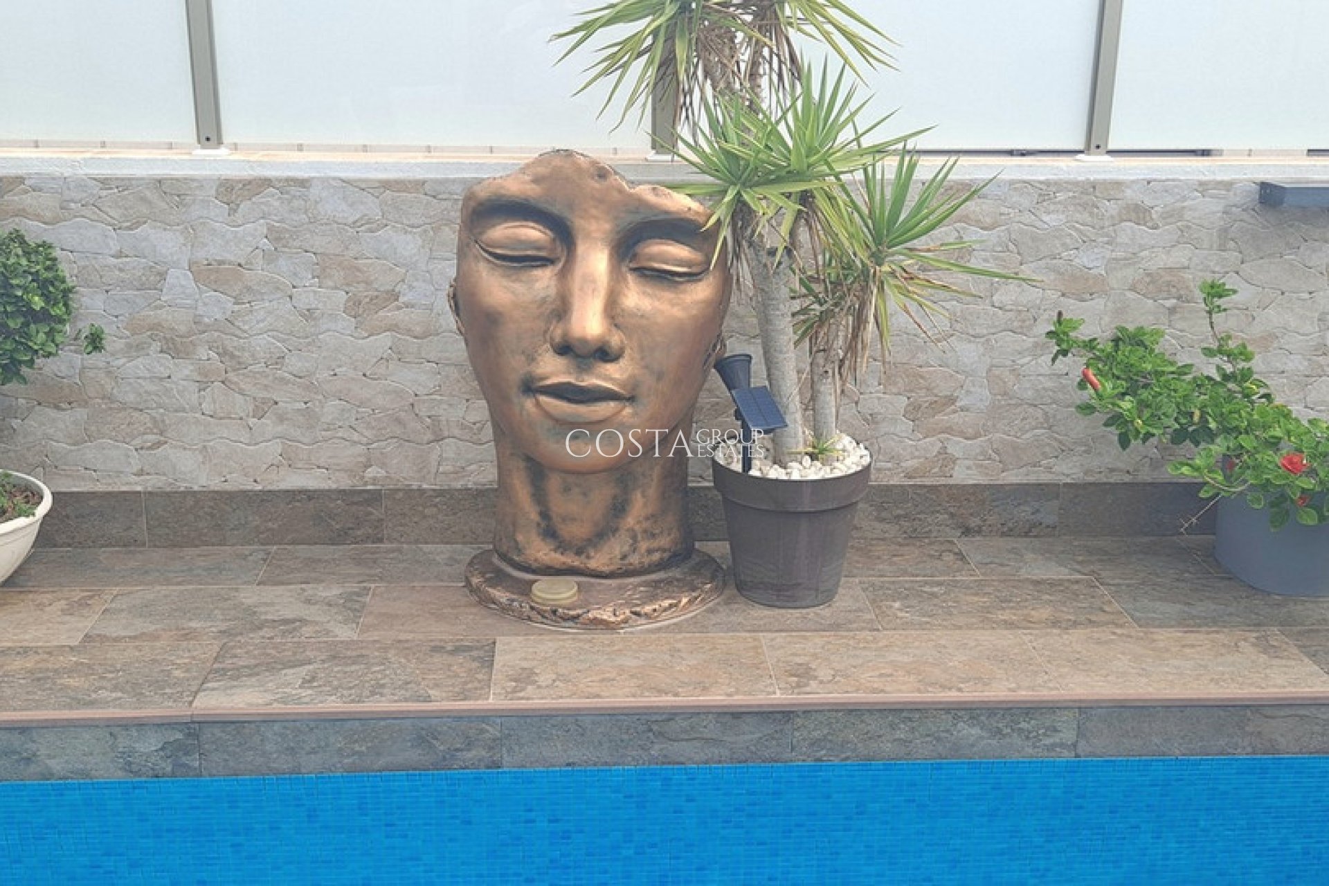 Herverkoop - Villa -
Orihuela - Villamartin