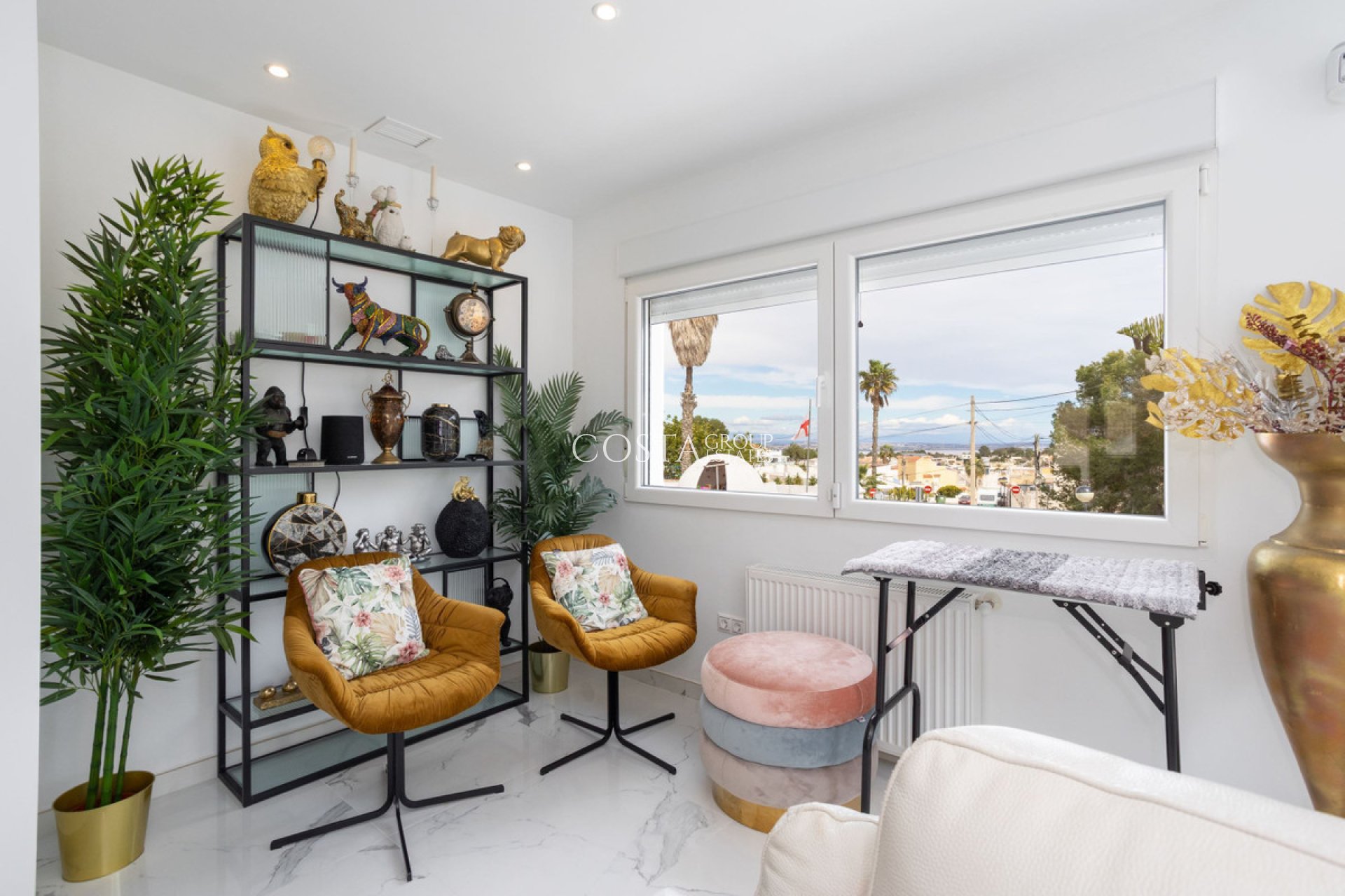 Herverkoop - Villa -
Orihuela - Villamartin