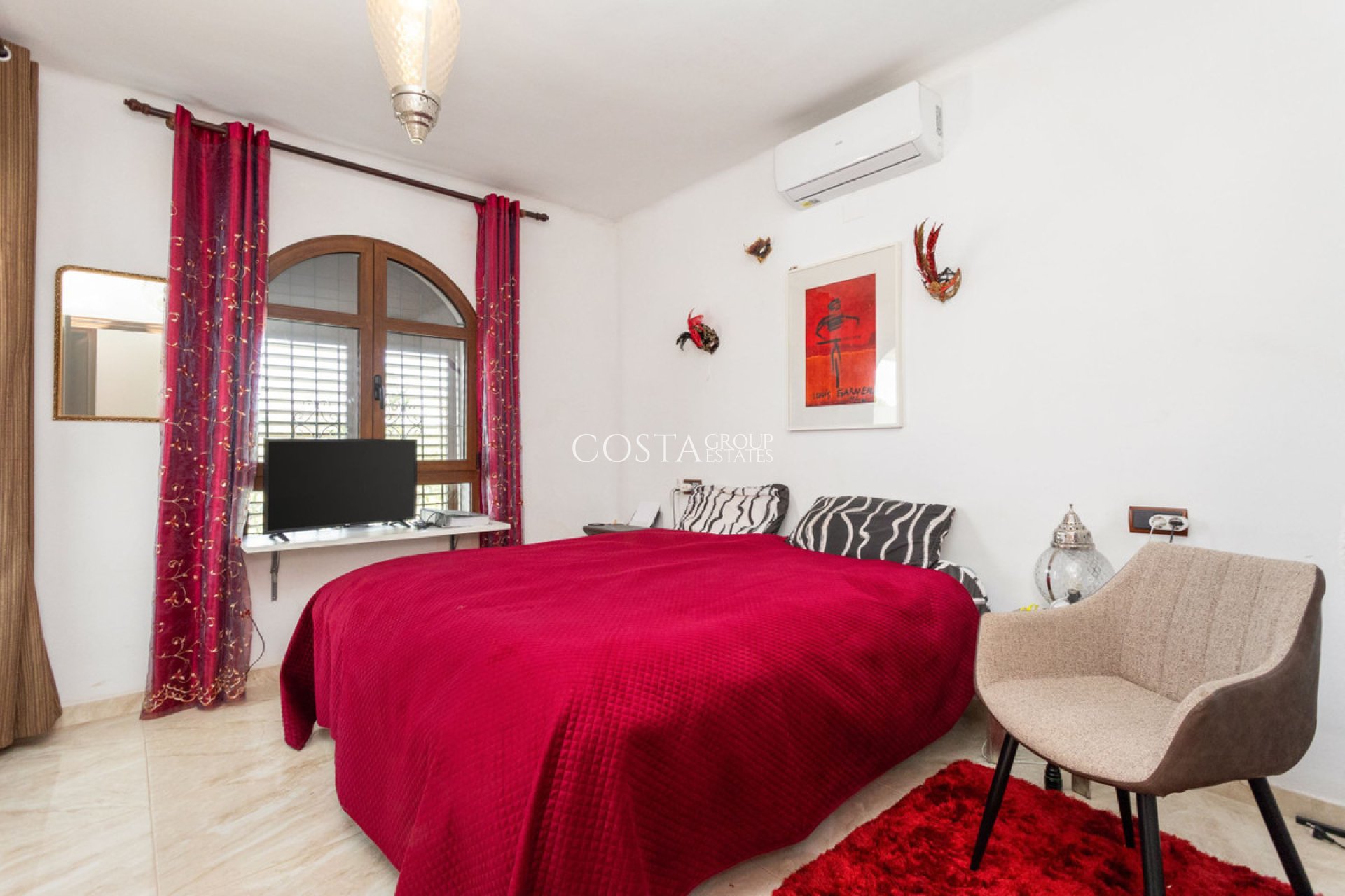 Herverkoop - Villa -
Orihuela - Villamartin