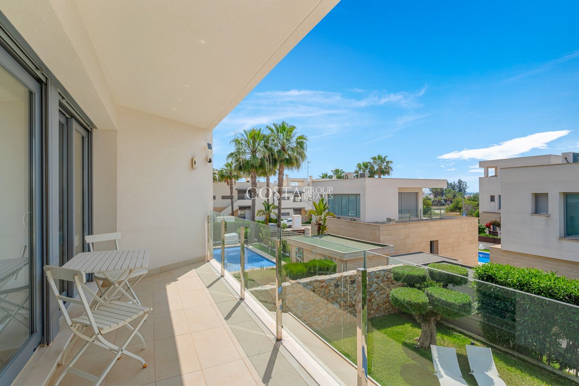 Herverkoop - Villa -
Orihuela - Vistabella Golf
