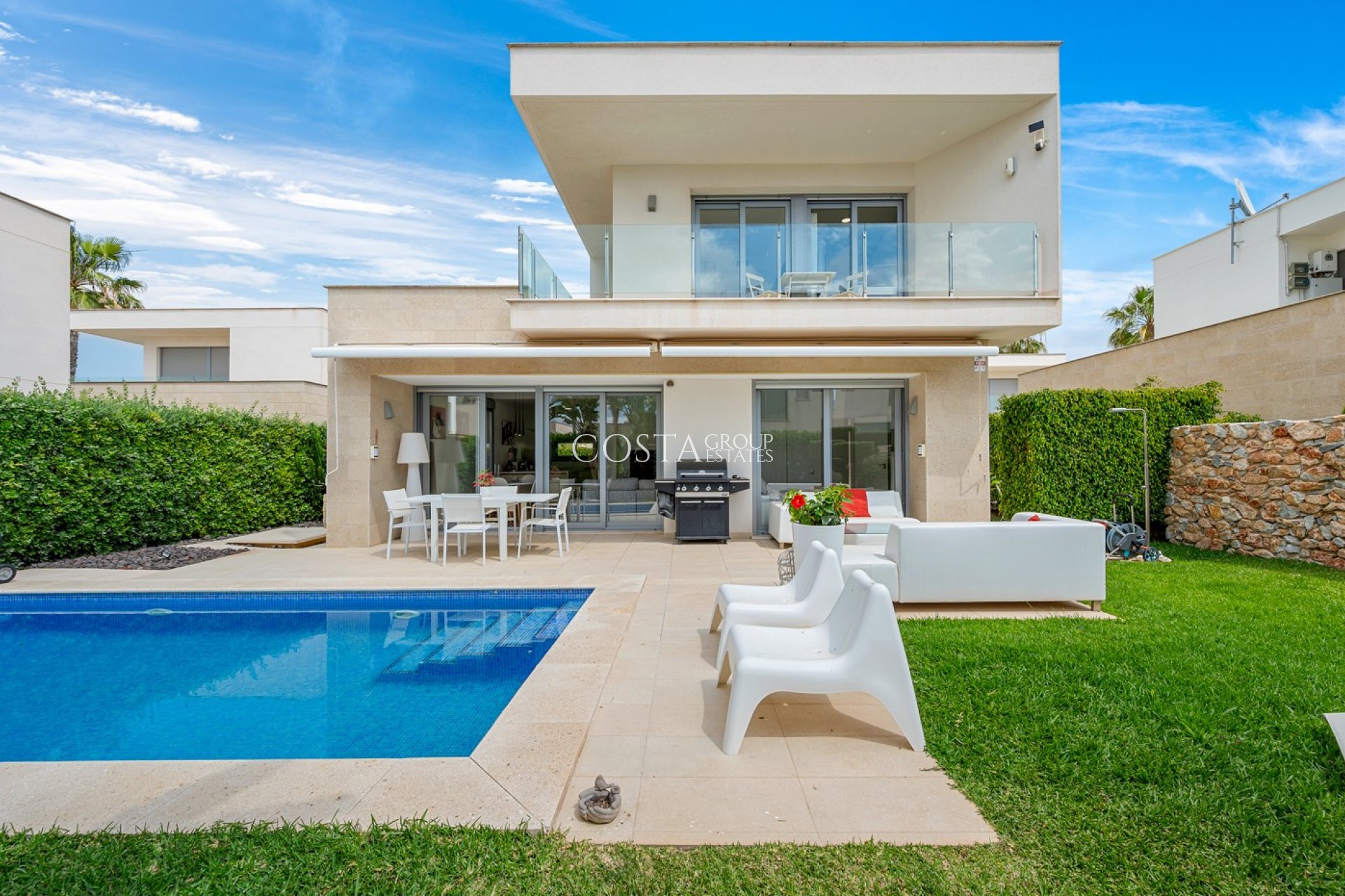 Herverkoop - Villa -
Orihuela - Vistabella Golf