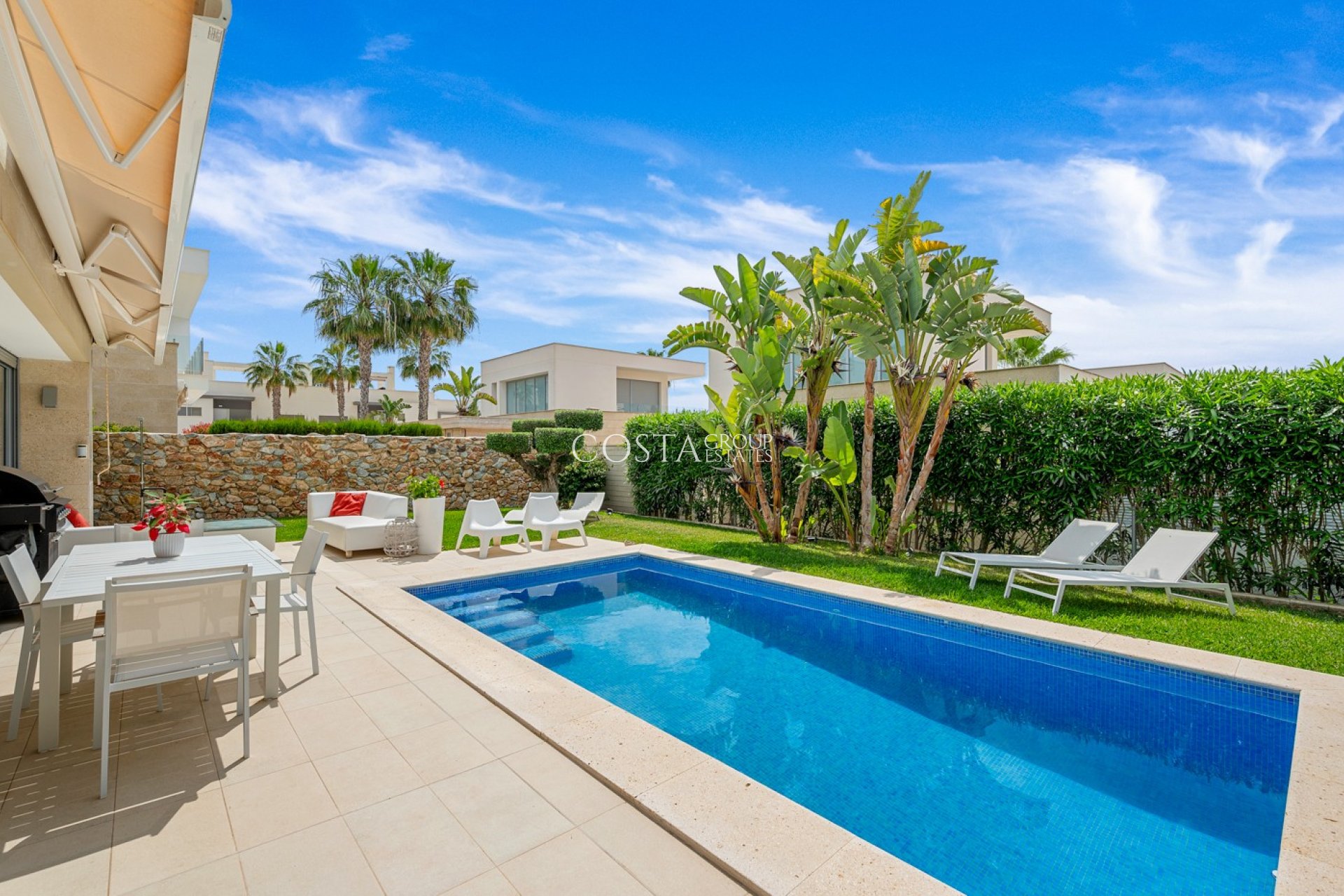 Herverkoop - Villa -
Orihuela - Vistabella Golf