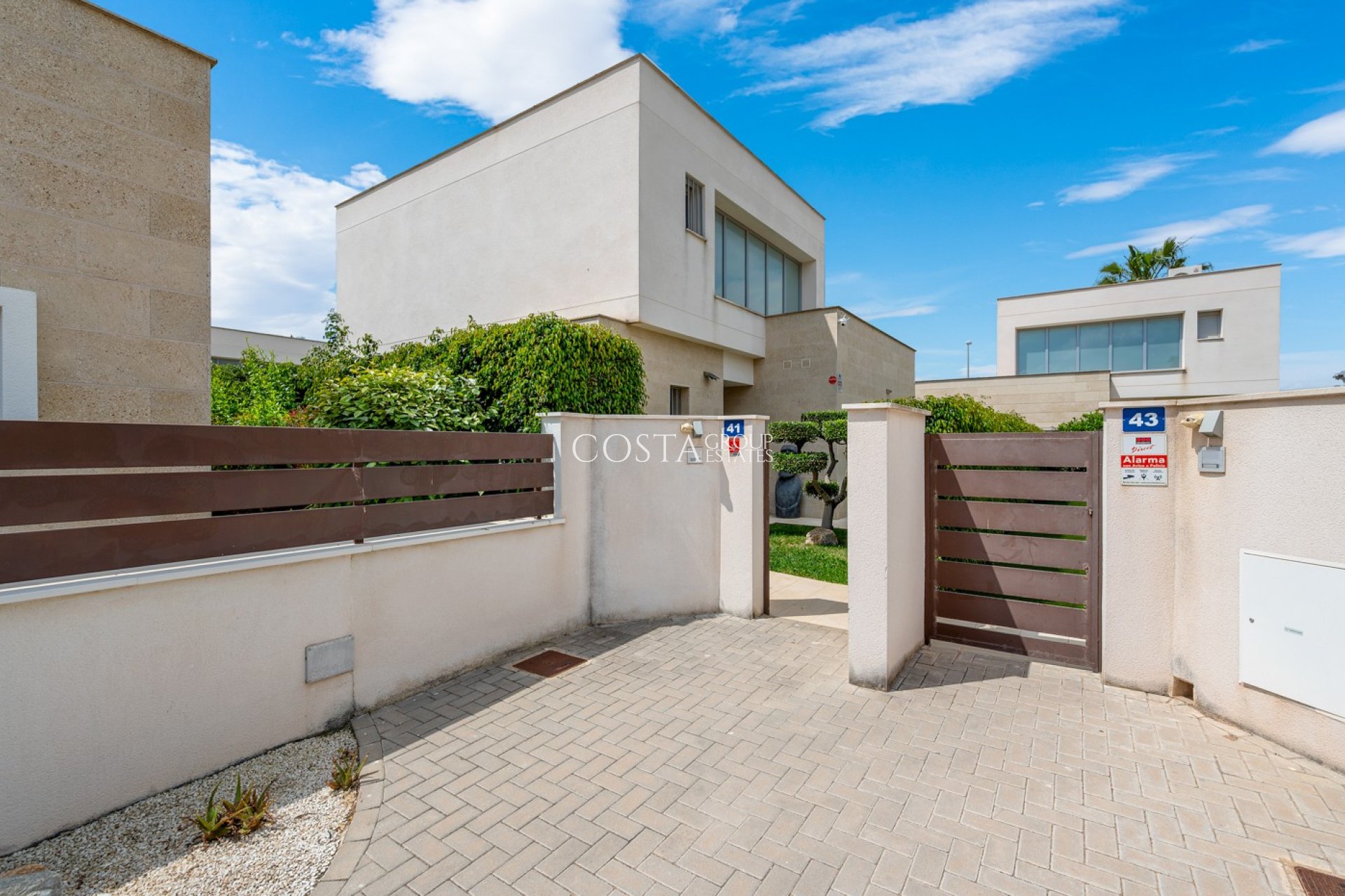 Herverkoop - Villa -
Orihuela - Vistabella Golf
