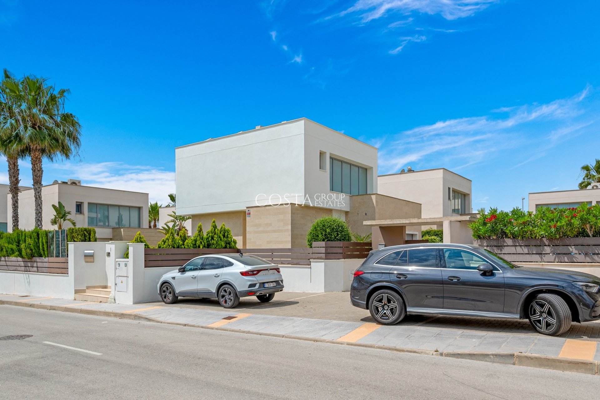 Herverkoop - Villa -
Orihuela - Vistabella Golf