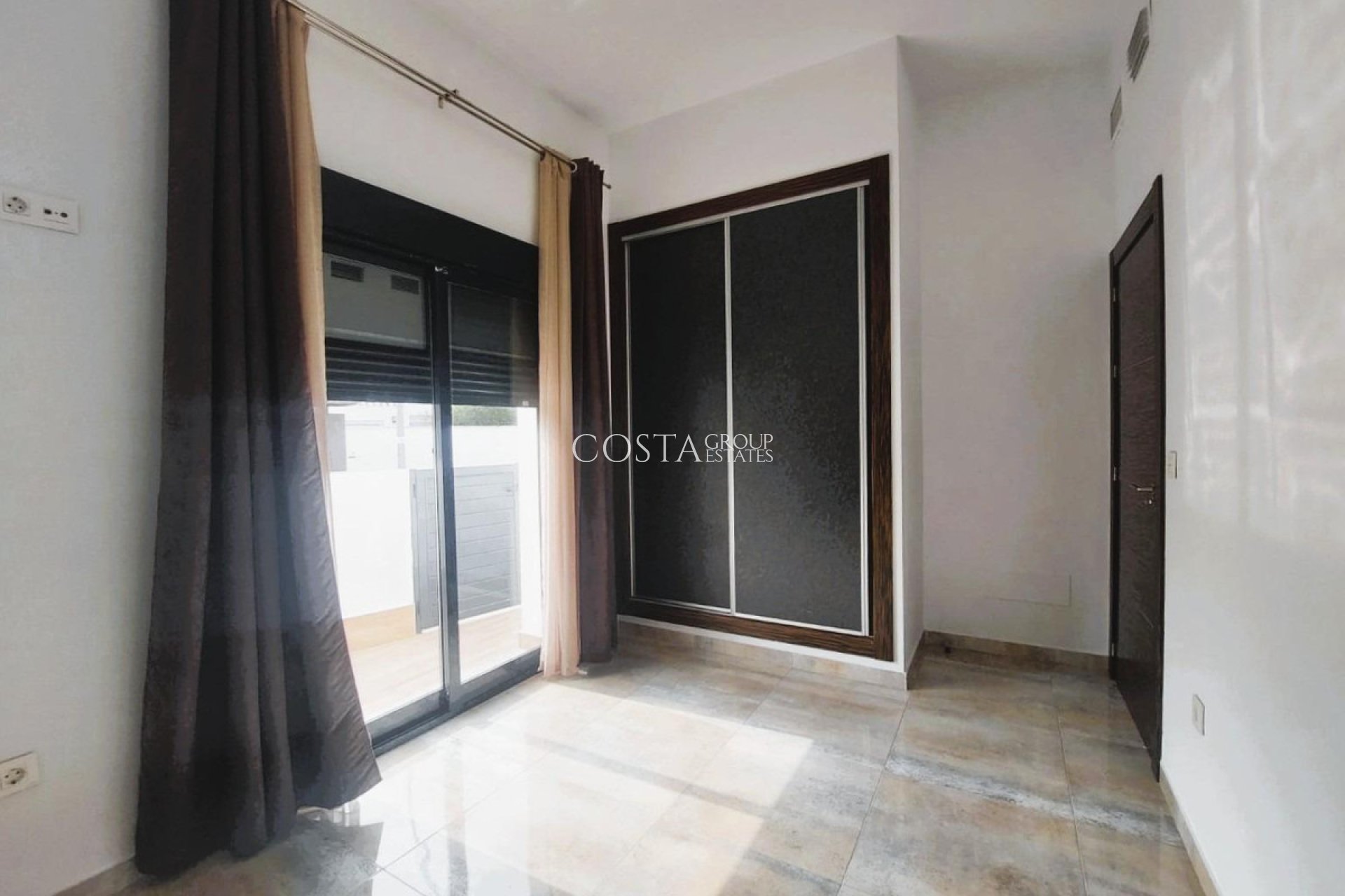 Herverkoop - Villa -
Pilar de la Horadada - Torre De La Horadada