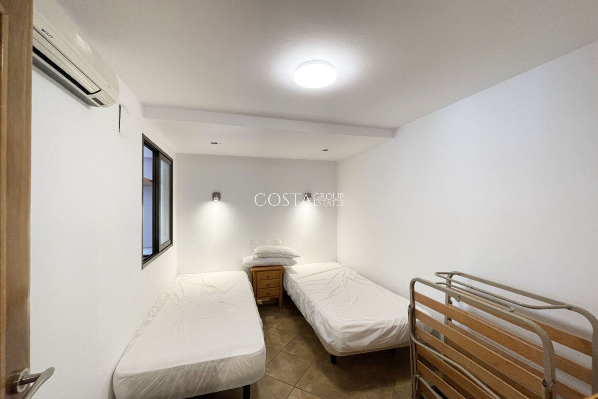 Herverkoop - Villa -
Pinoso - Los Pinos