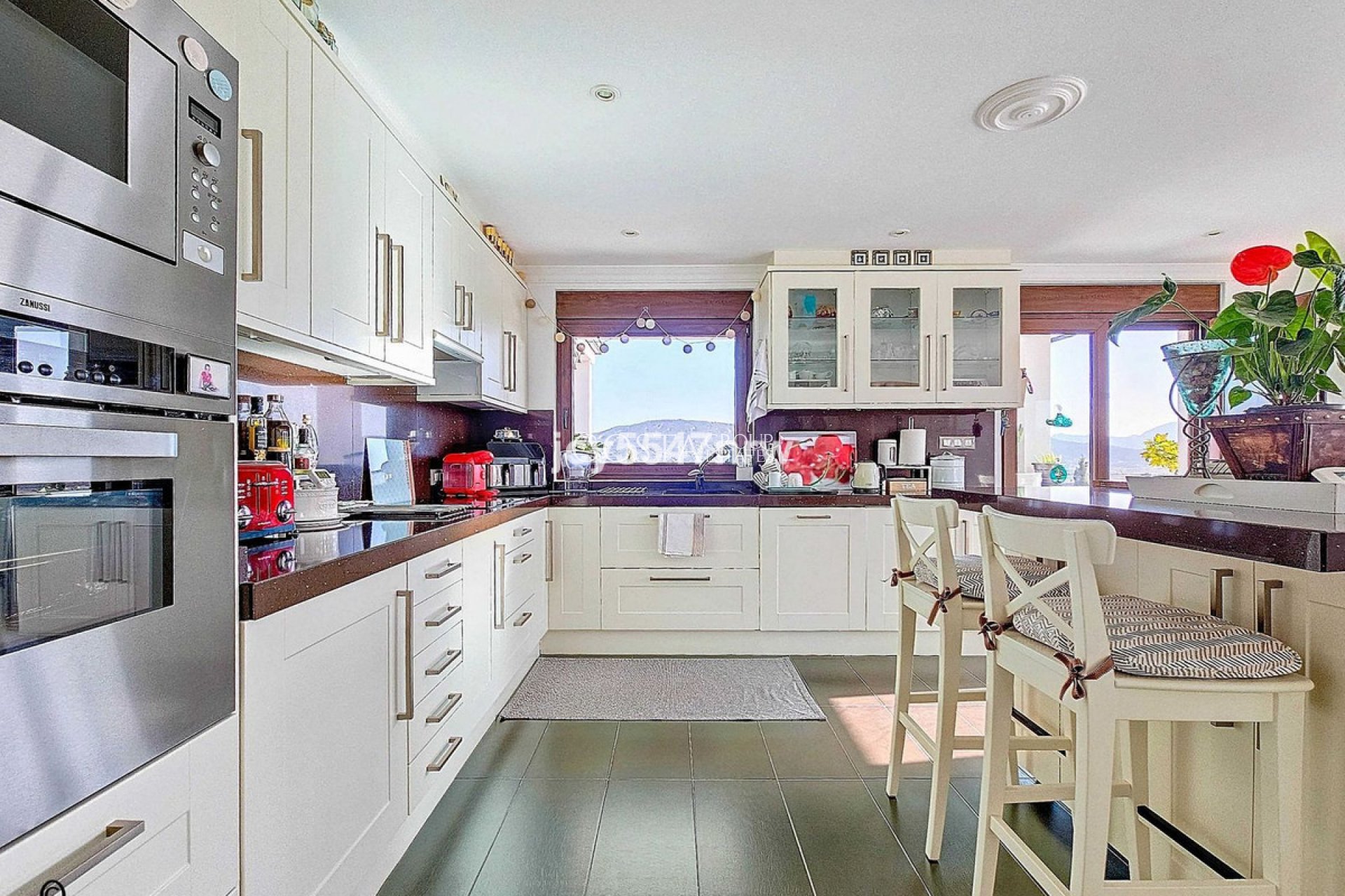 Herverkoop - Villa -
Pinoso - Pinoso Centro