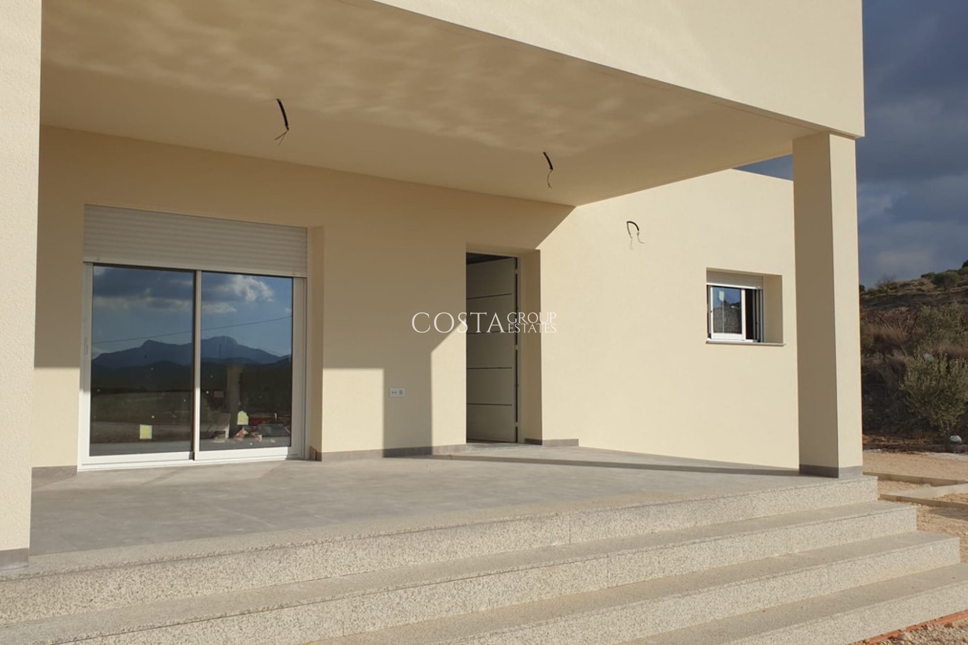 Herverkoop - Villa -
Pinoso - Pinoso Centro