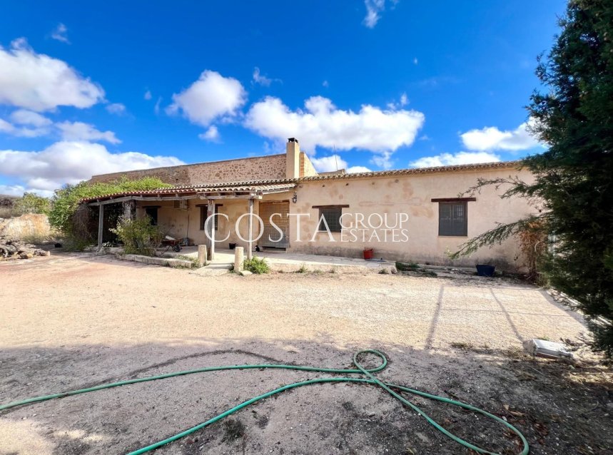 Herverkoop - Villa -
Pinoso - Pinoso Centro