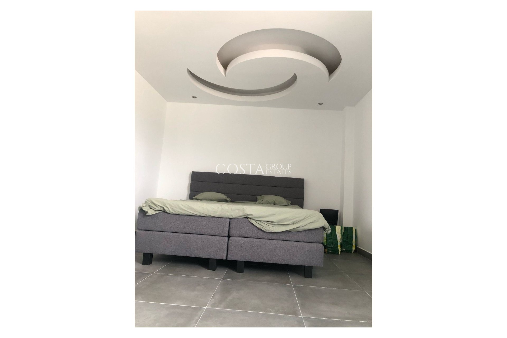 Herverkoop - Villa -
Pinoso - Pinoso Centro