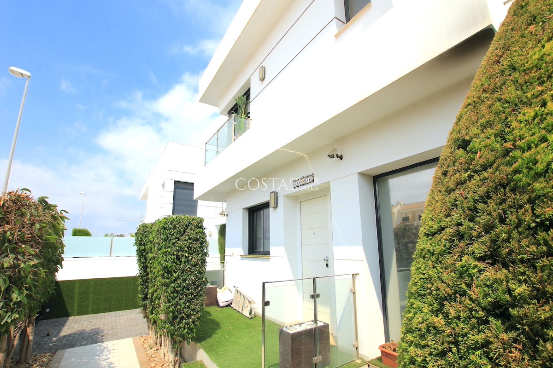 Herverkoop - Villa -
Rojales - Ciudad Quesada