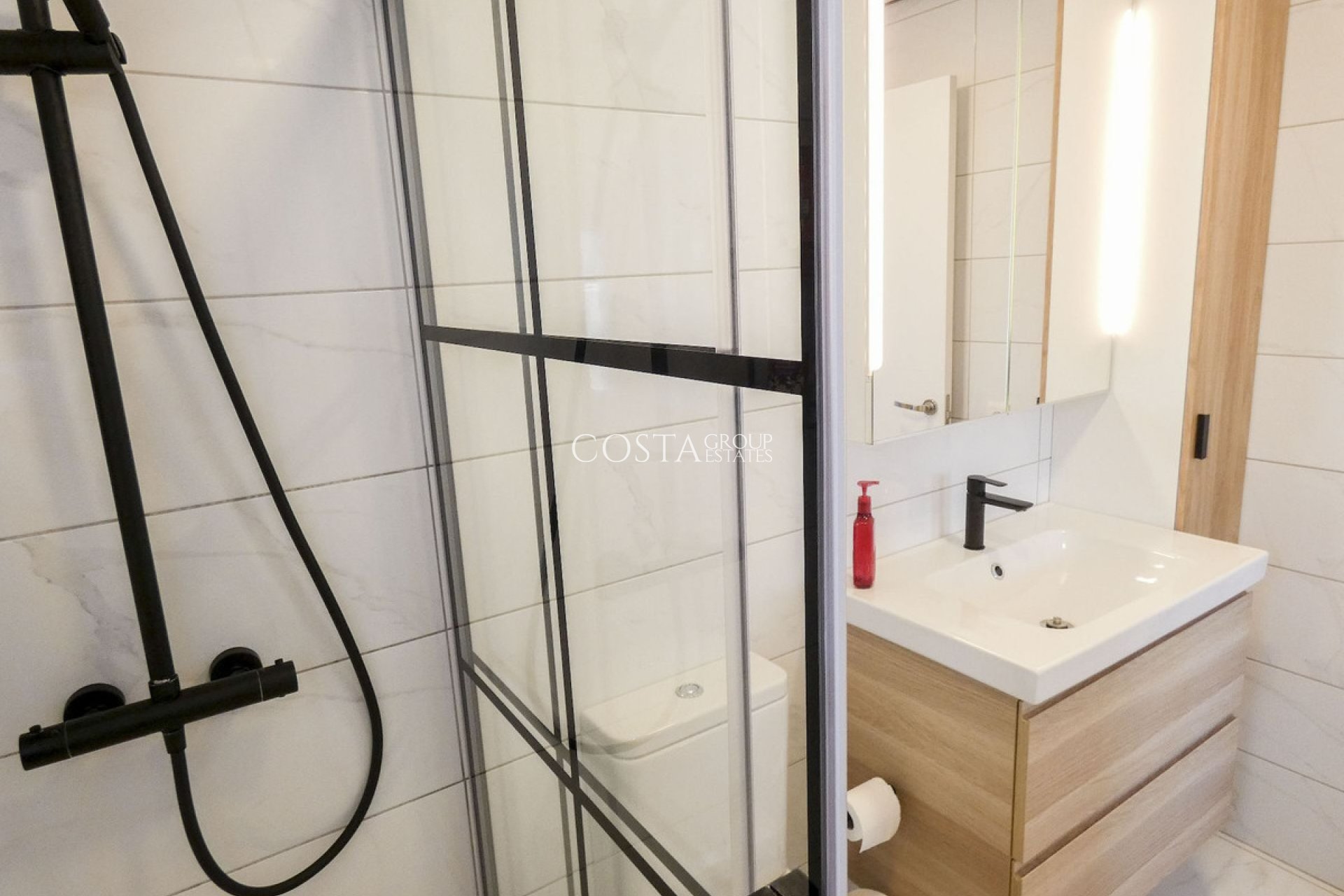 Herverkoop - Villa -
Rojales - Ciudad Quesada