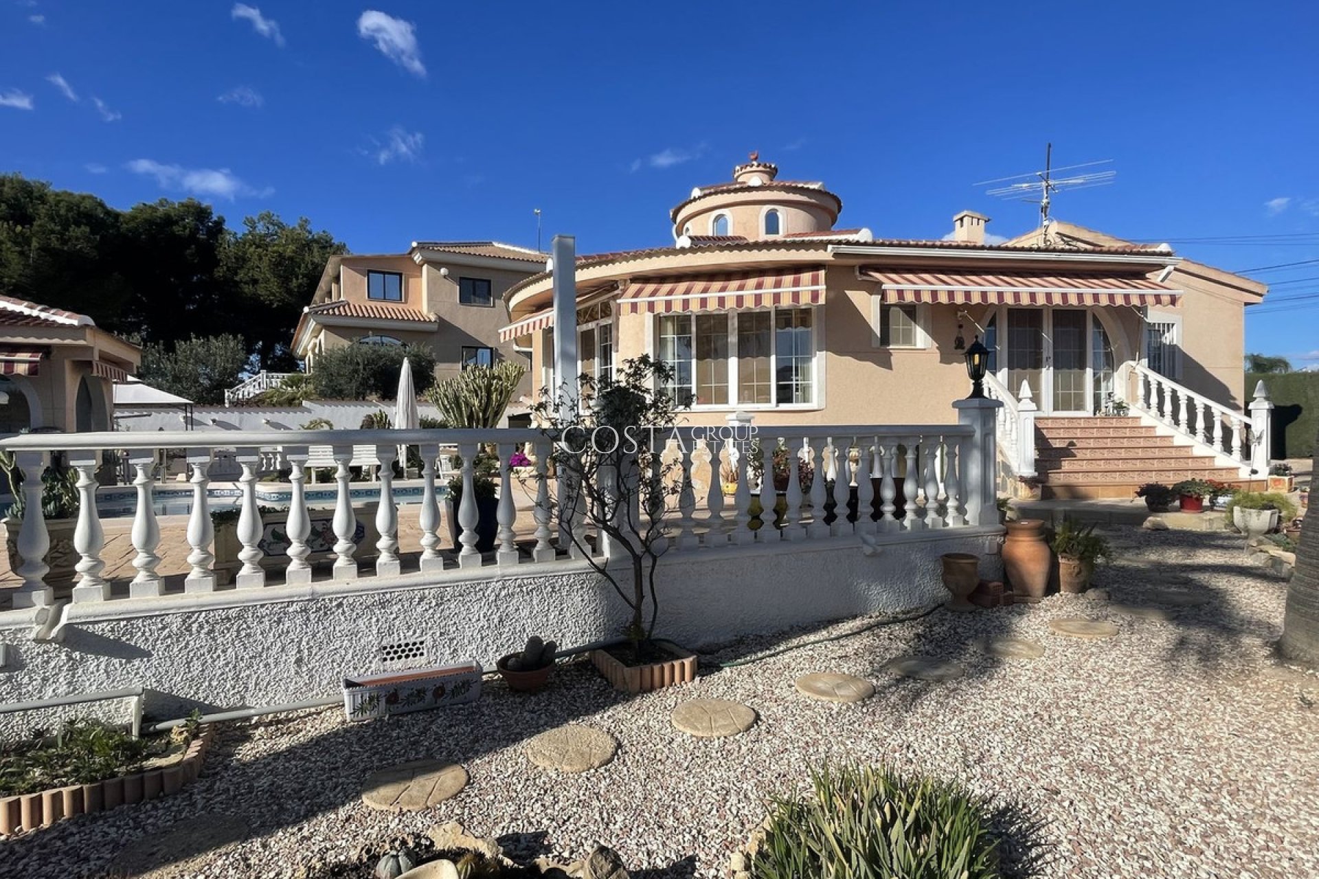 Herverkoop - Villa -
Rojales - Quesada