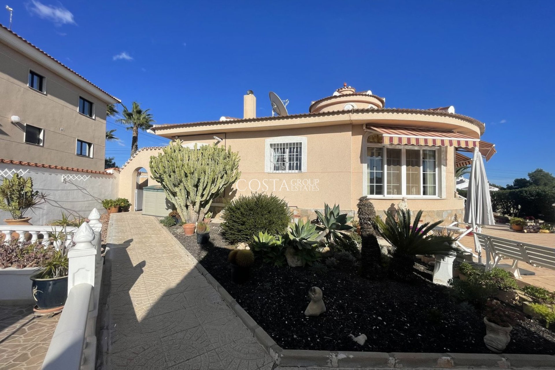 Herverkoop - Villa -
Rojales - Quesada