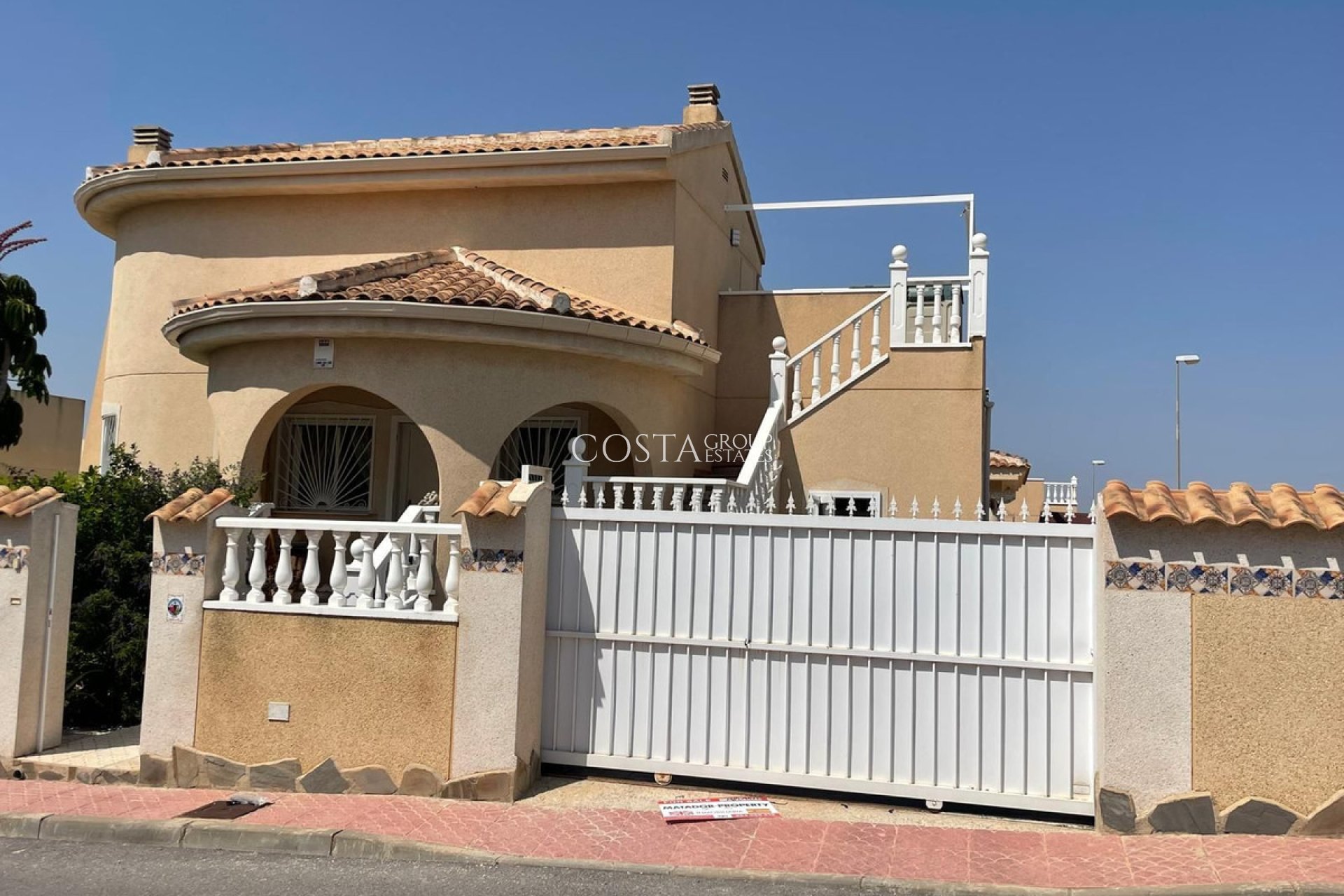 Herverkoop - Villa -
Rojales - Quesada