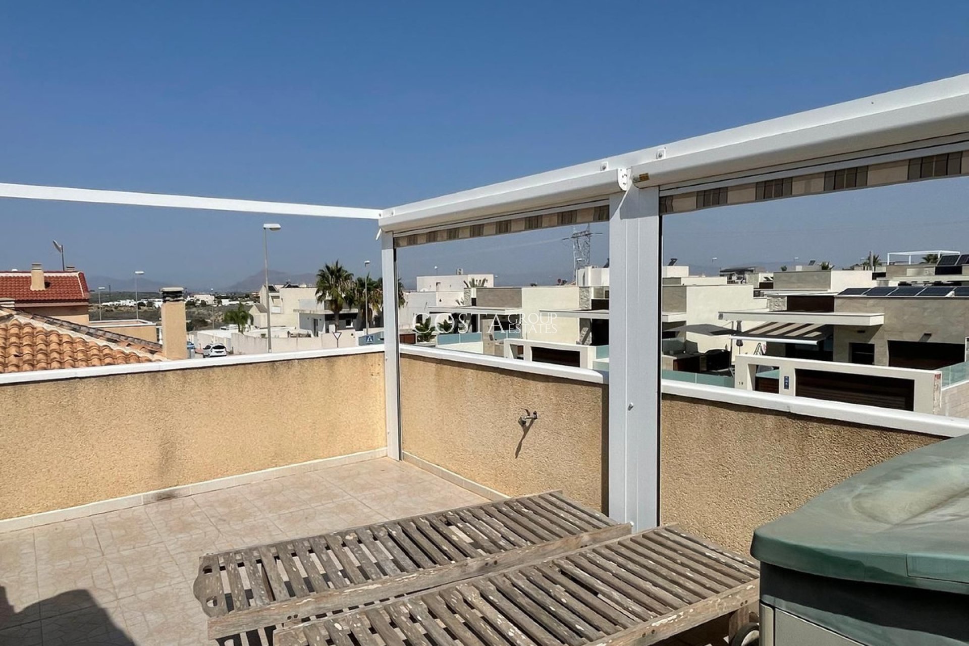 Herverkoop - Villa -
Rojales - Quesada