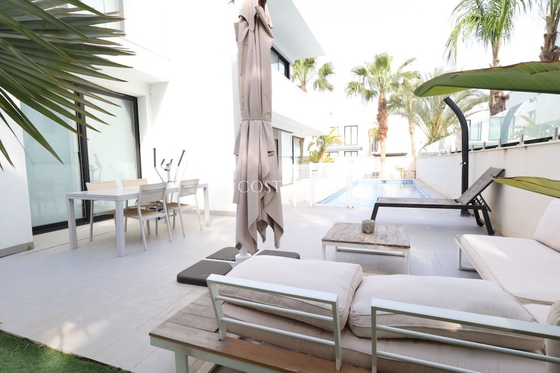 Herverkoop - Villa -
Rojales - Quesada