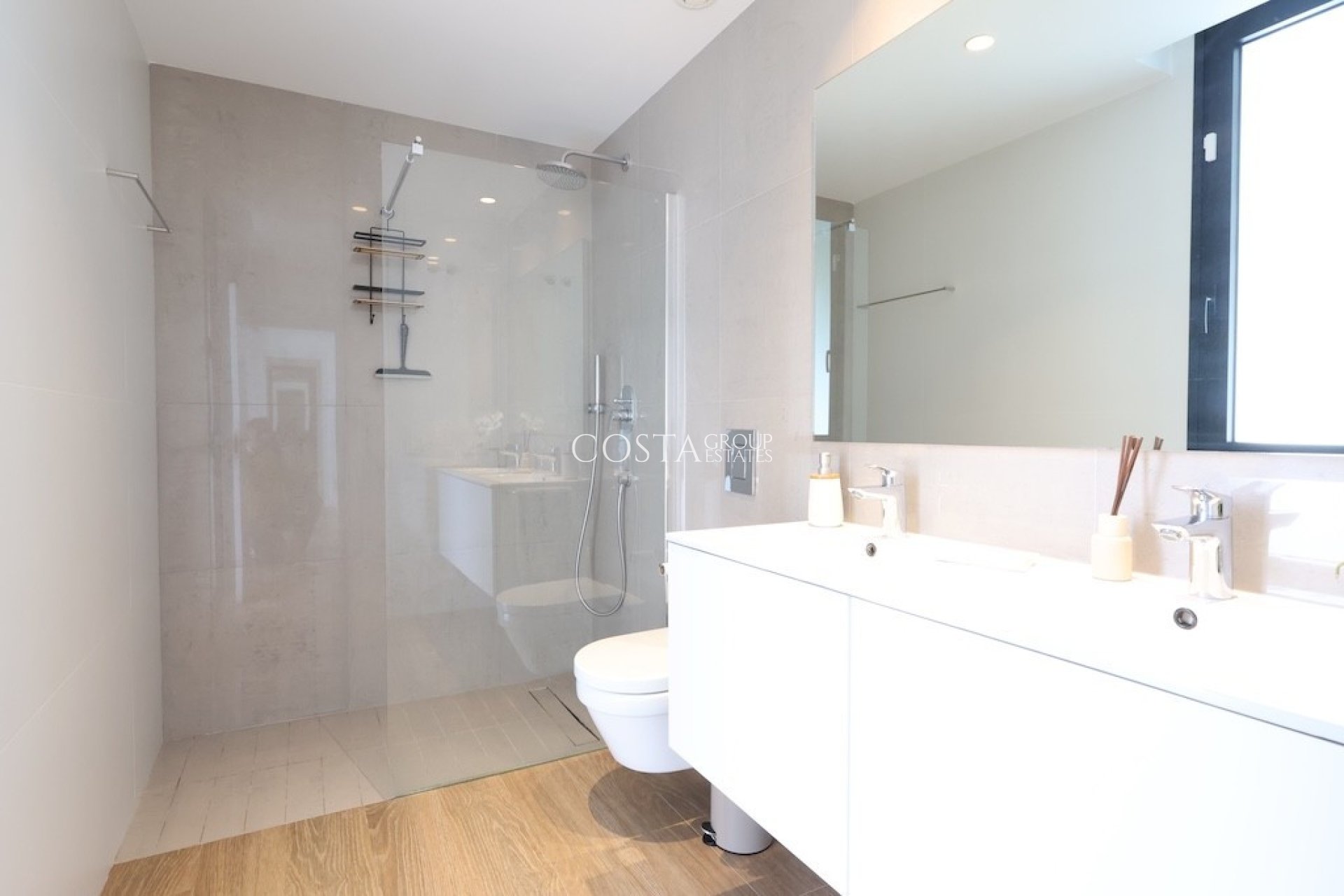 Herverkoop - Villa -
Rojales - Quesada