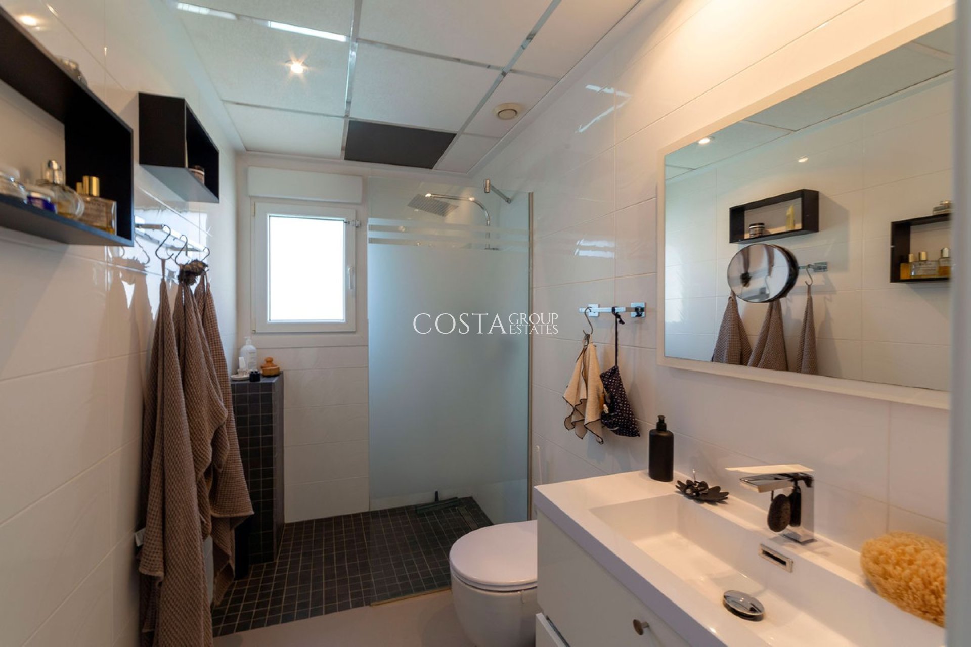 Herverkoop - Villa -
Rojales - Quesada