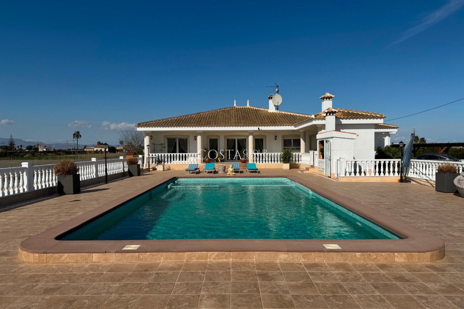 Herverkoop - Villa -
Rojales - Rojales Centro