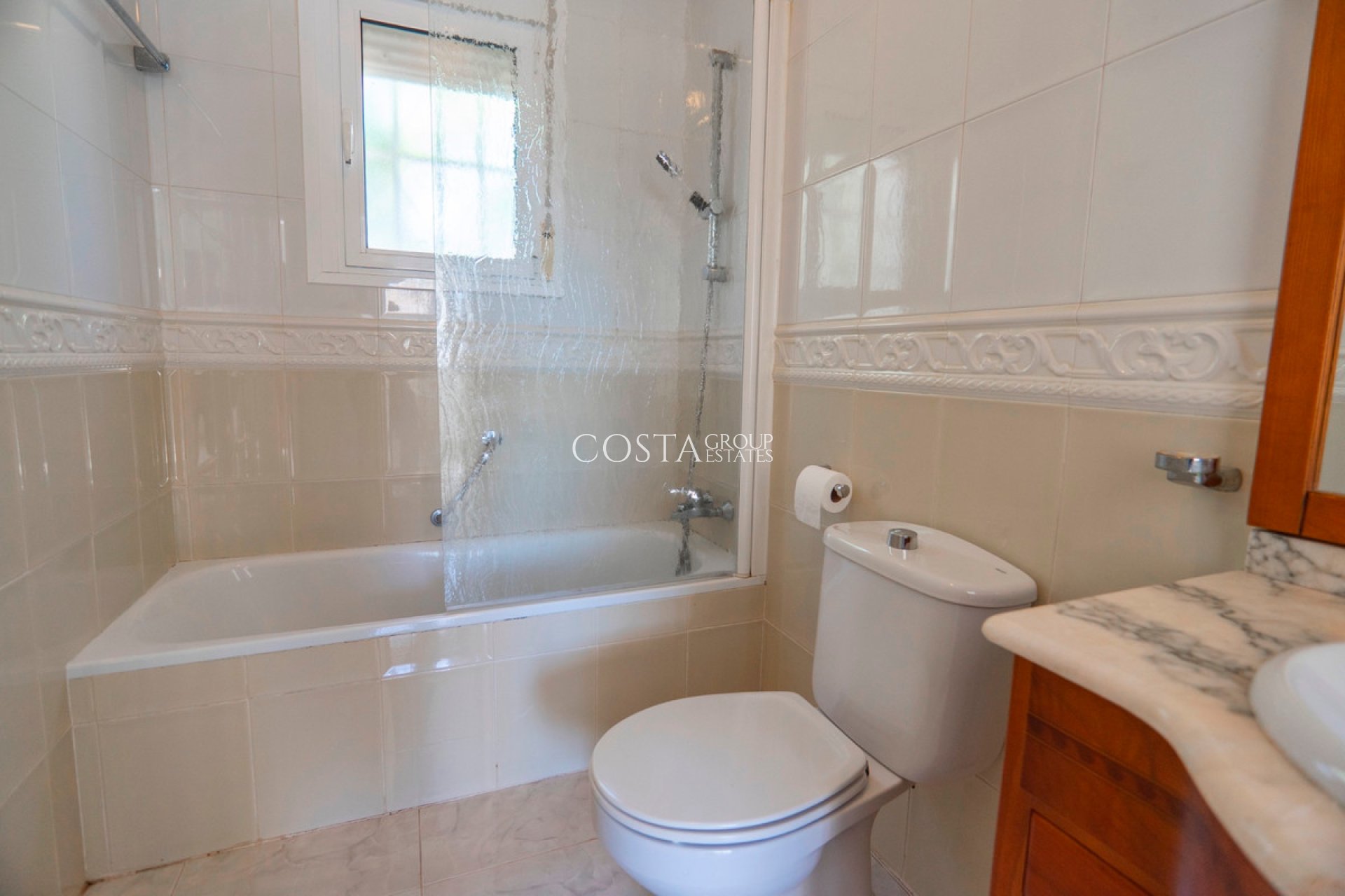 Herverkoop - Villa -
Rojales - Rojales Centro