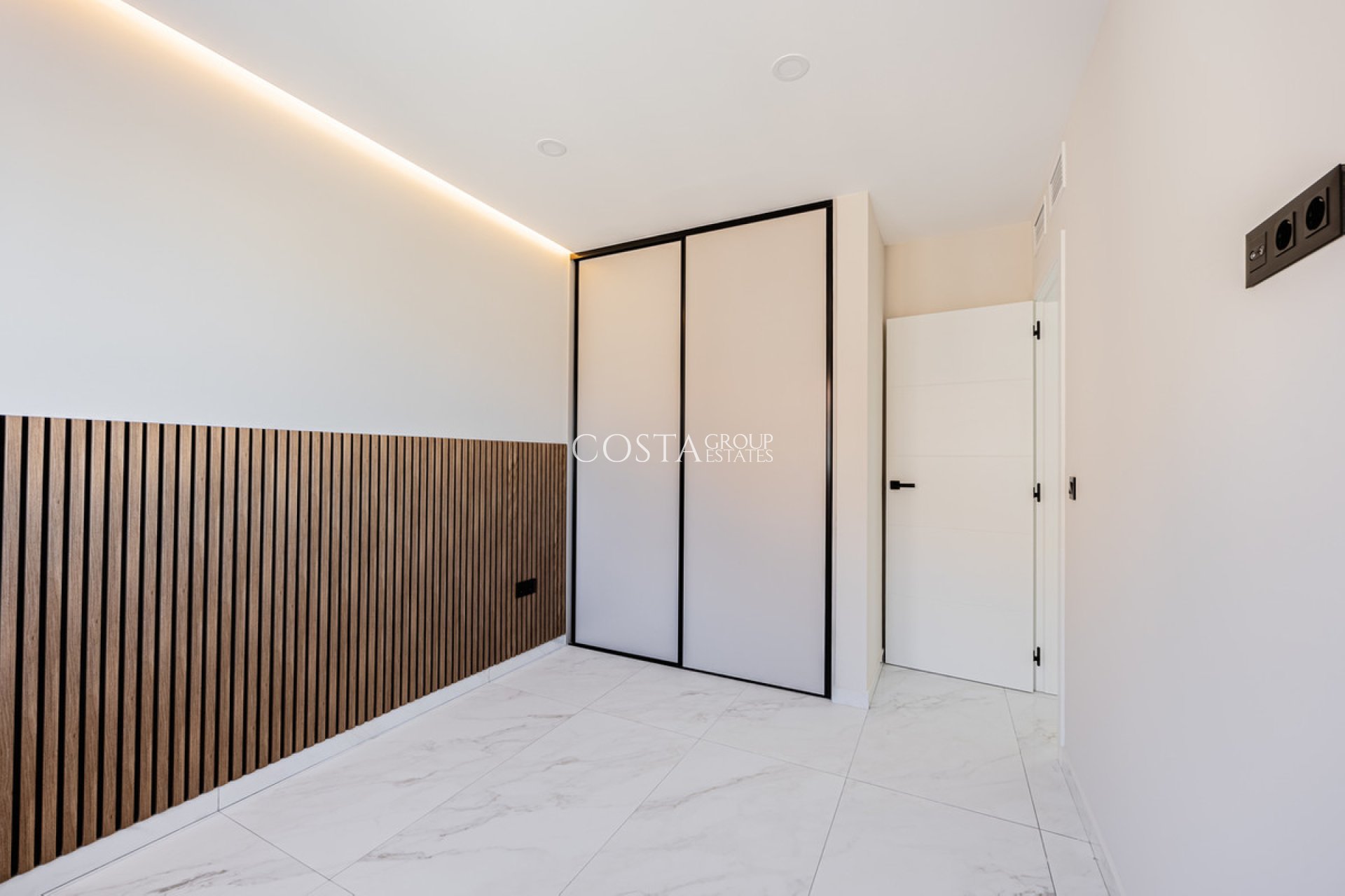 Herverkoop - Villa -
Rojales - Rojales Centro