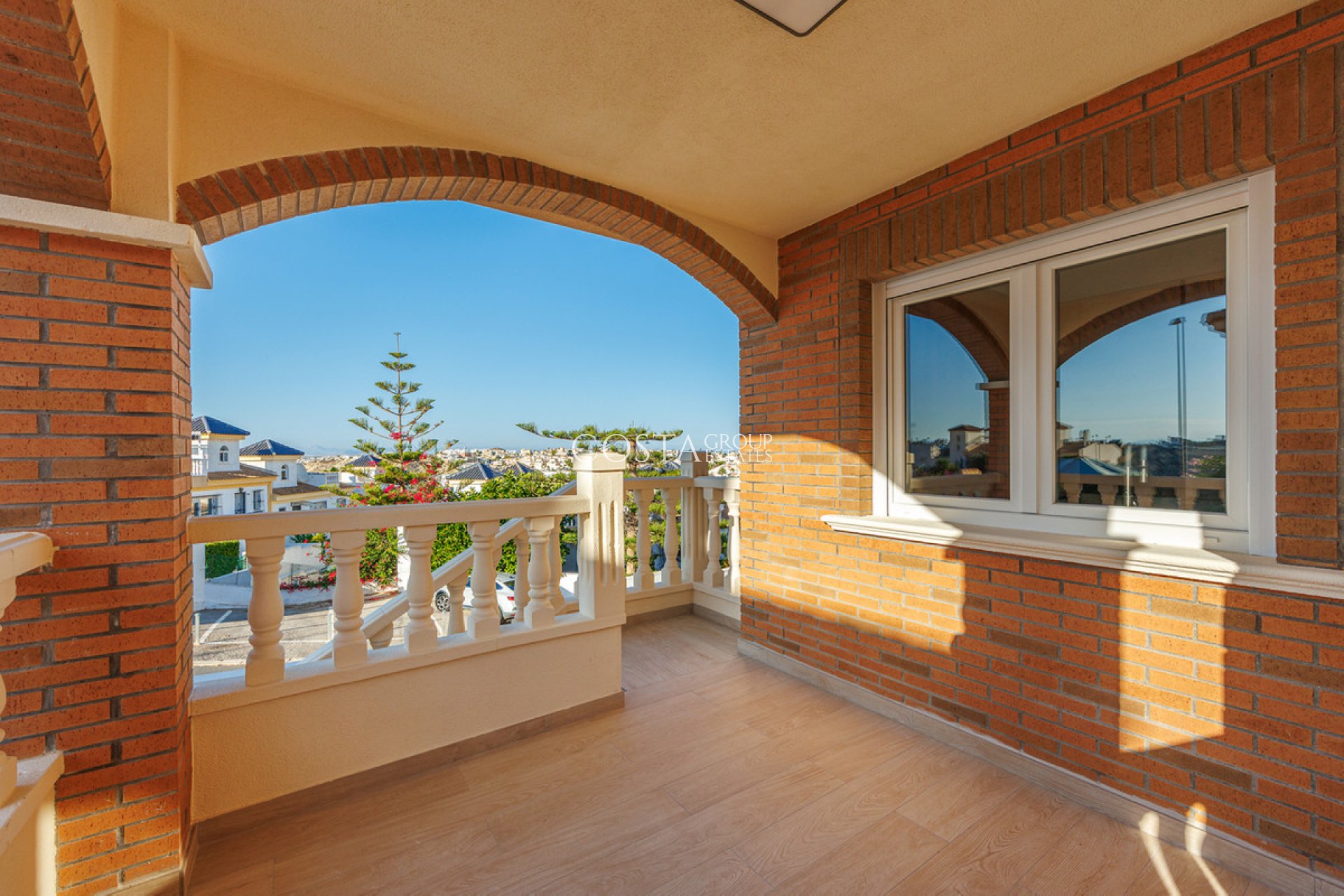 Herverkoop - Villa -
Rojales - Rojales Centro