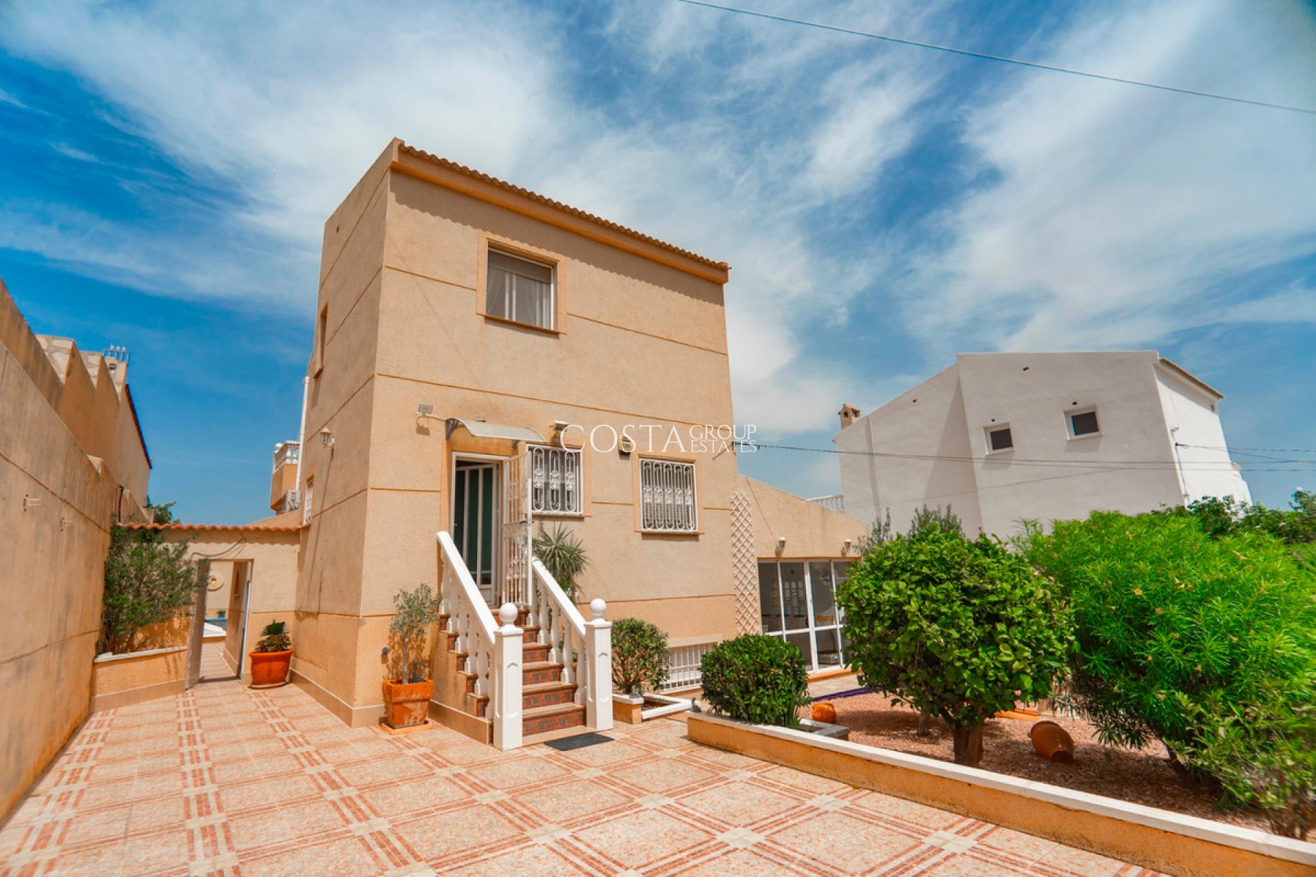 Herverkoop - Villa -
Rojales - Rojales Centro