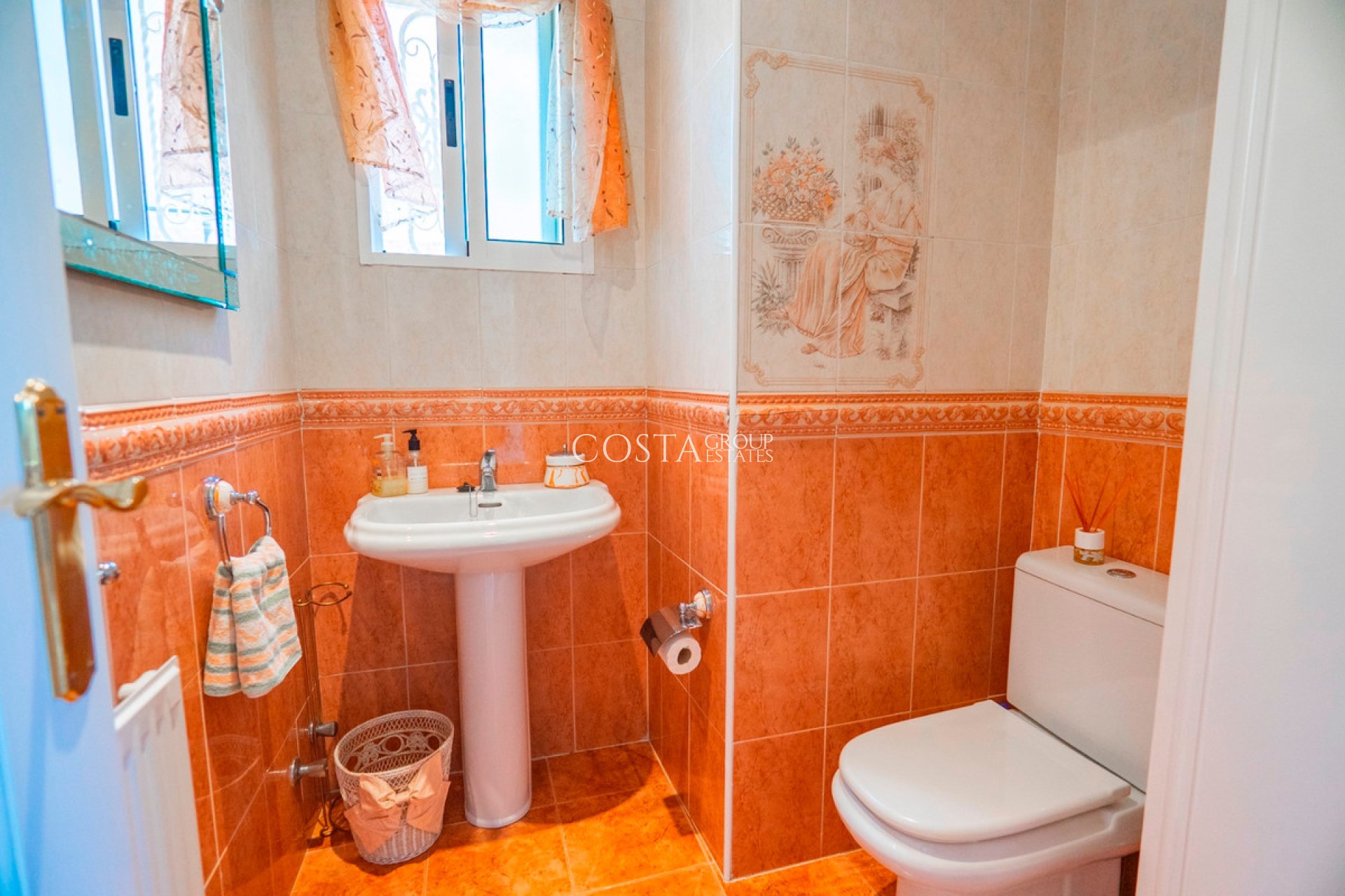 Herverkoop - Villa -
Rojales - Rojales Centro