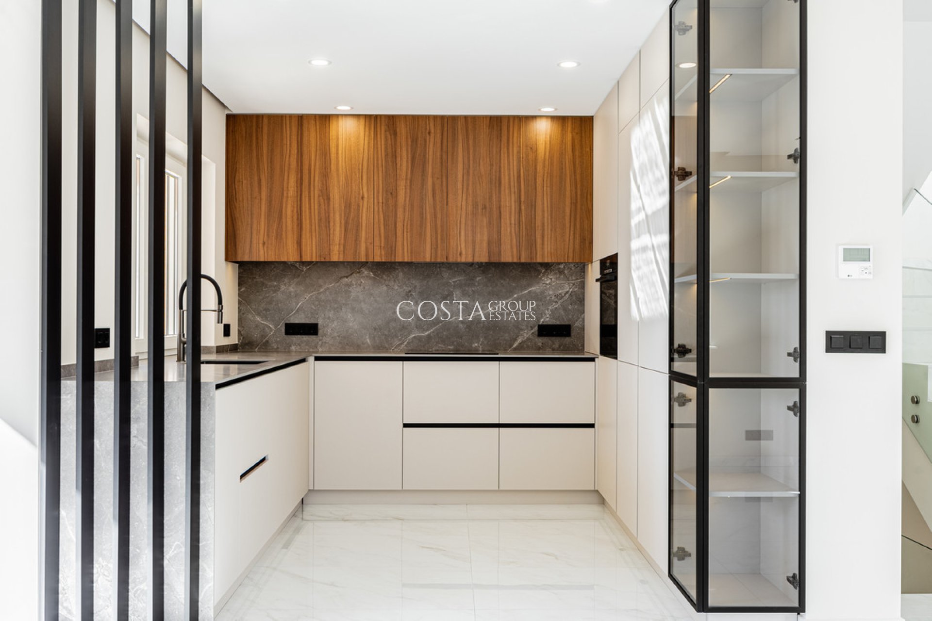 Herverkoop - Villa -
Rojales - Rojales Centro