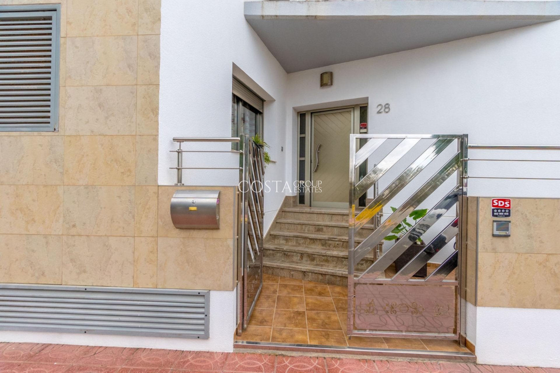 Herverkoop - Villa -
Rojales - Rojales Centro