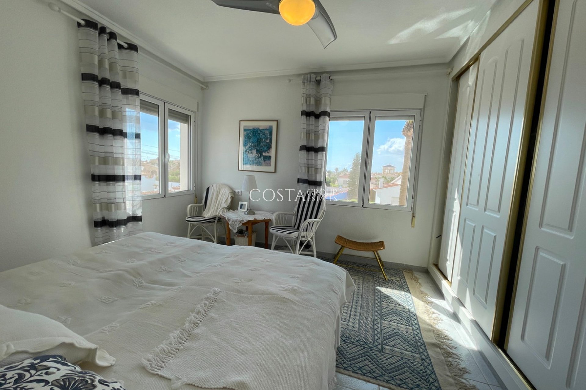 Herverkoop - Villa -
Rojales - Rojales Centro