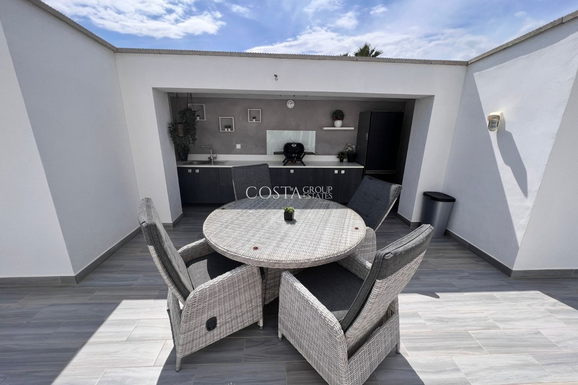 Herverkoop - Villa -
San Fulgencio - La Marina