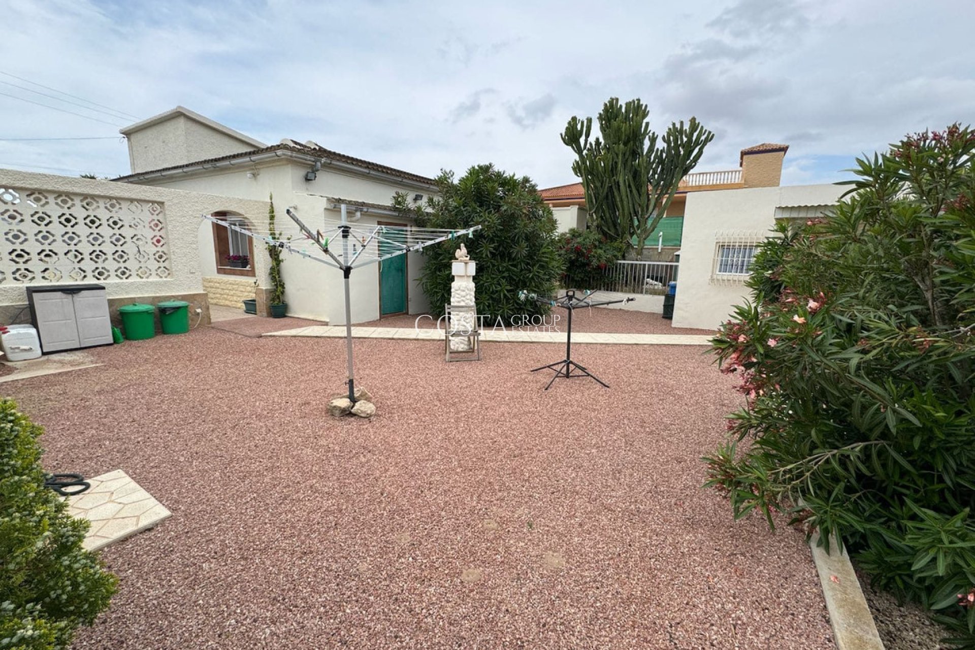 Herverkoop - Villa -
San Fulgencio - La Marina