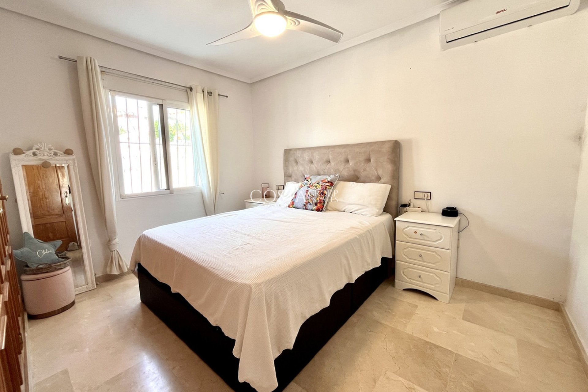 Herverkoop - Villa -
San Miguel de Salinas - San Miguel de Salinas Centro