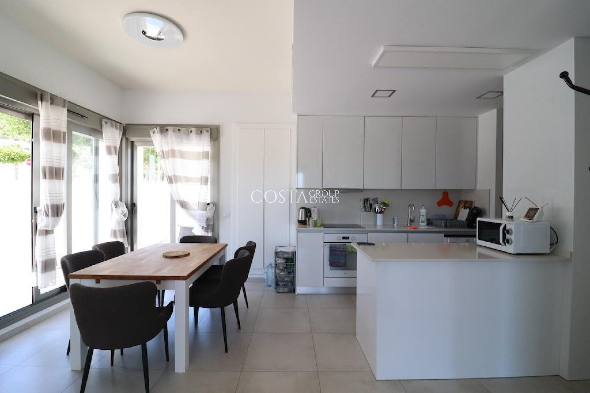 Herverkoop - Villa -
San Miguel de Salinas - San Miguel de Salinas Centro
