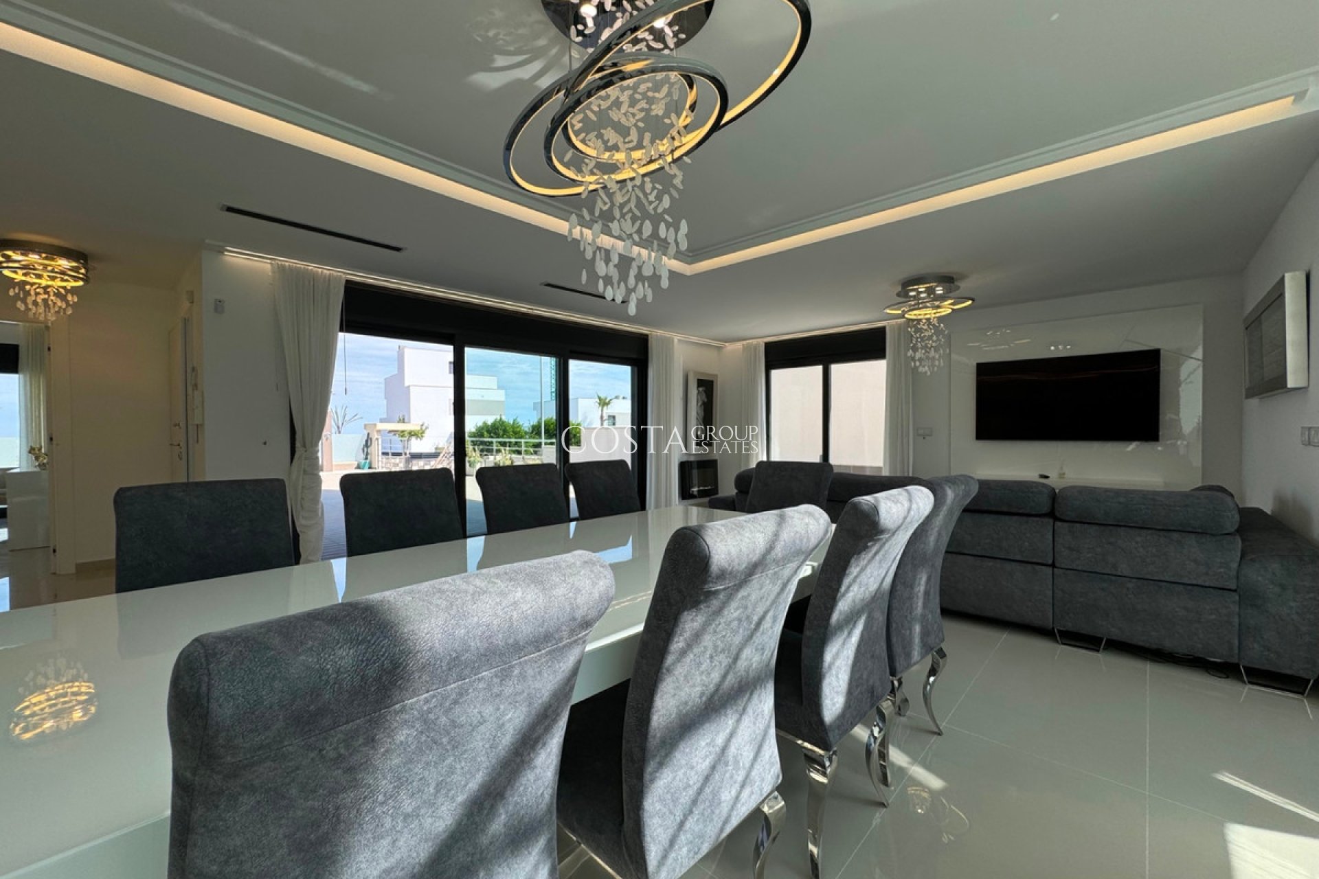 Herverkoop - Villa -
San Miguel de Salinas - San Miguel de Salinas Centro