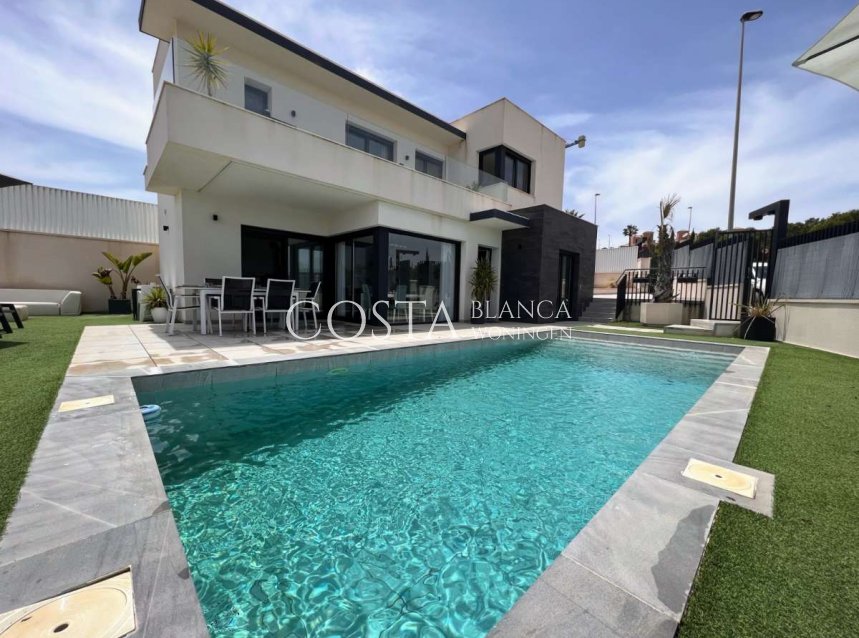 Herverkoop - Villa -
San Miguel de Salinas - San Miguel De Salinas
