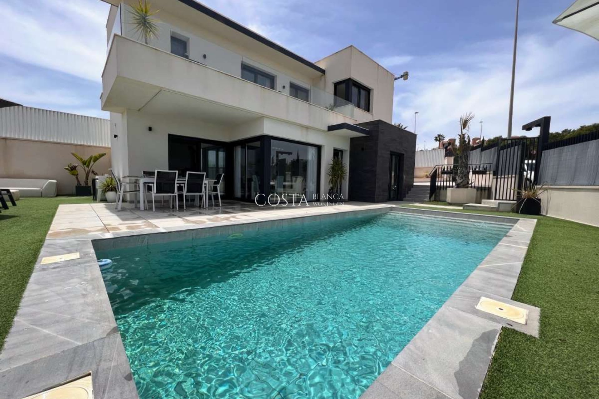 Herverkoop - Villa -
San Miguel de Salinas - San Miguel De Salinas