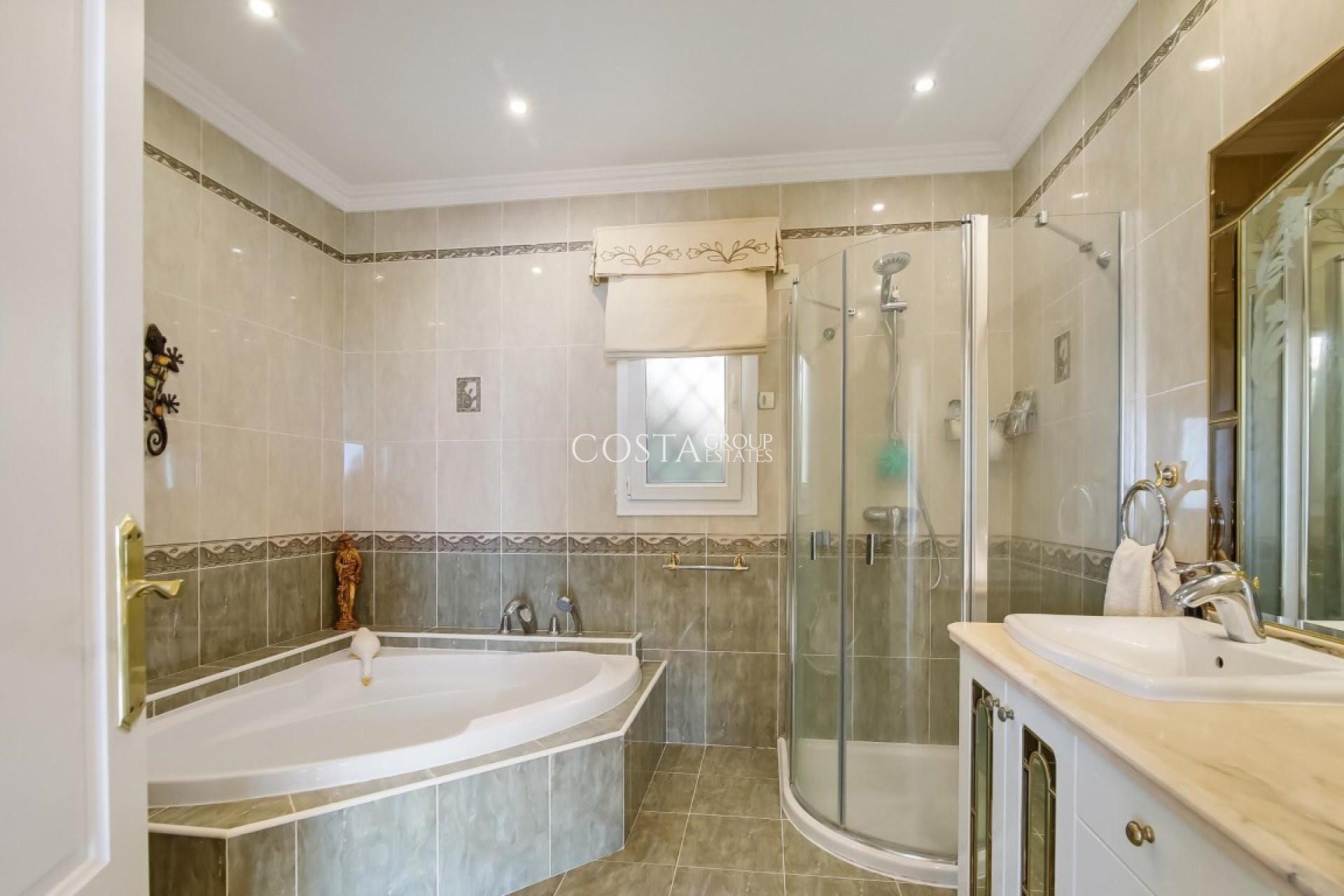 Herverkoop - Villa -
Teulada - Moraira