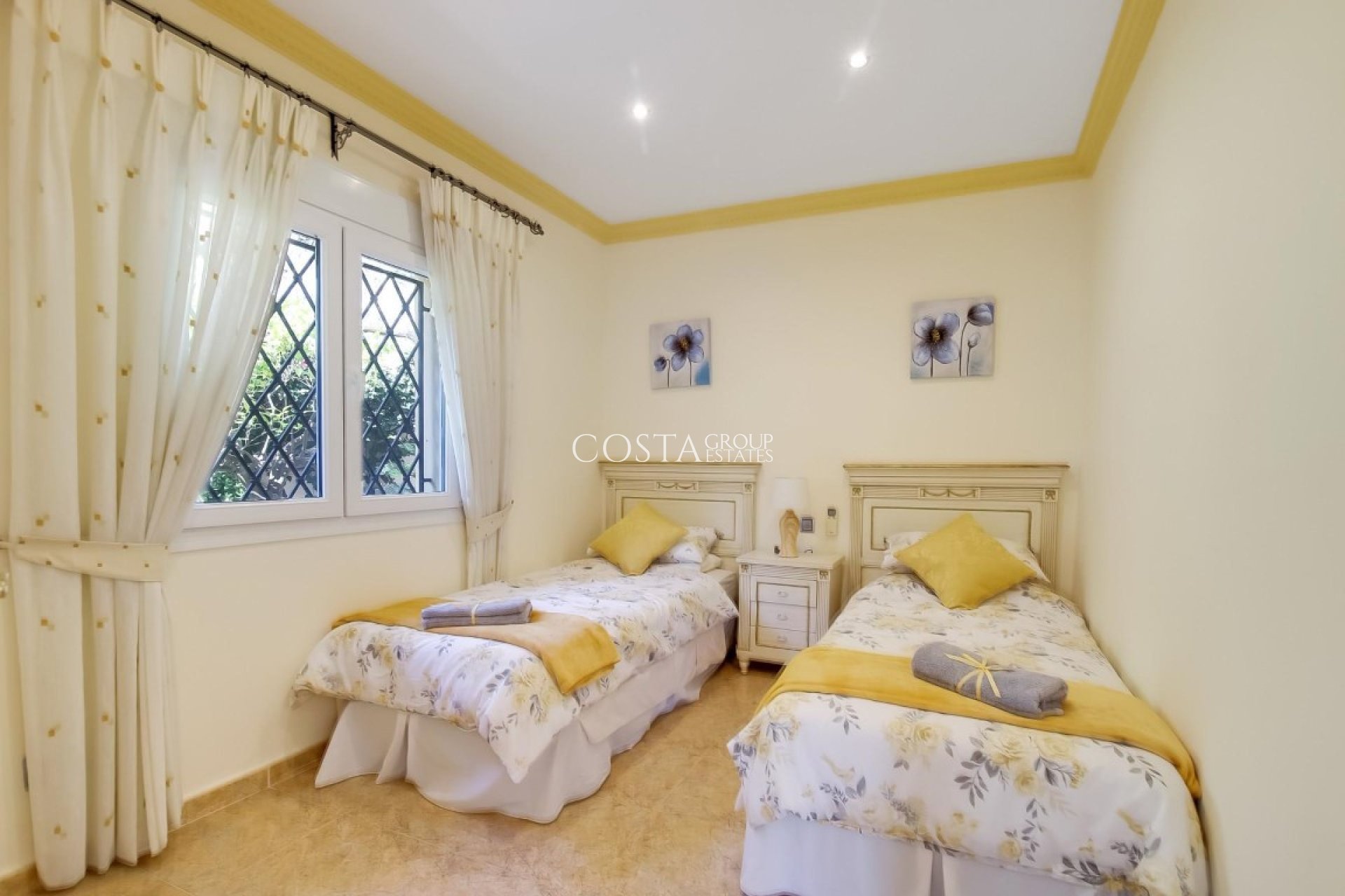 Herverkoop - Villa -
Teulada - Moraira