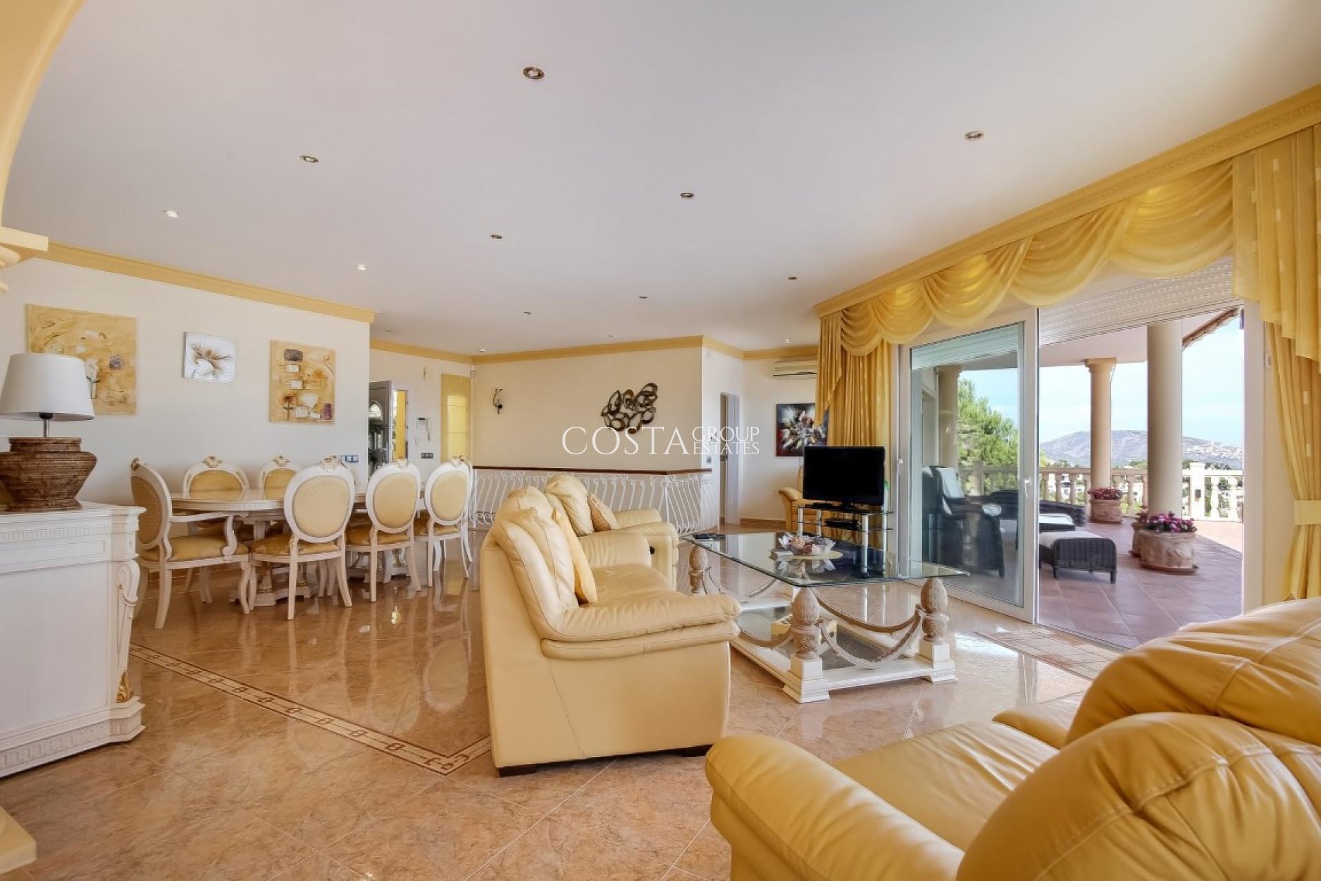 Herverkoop - Villa -
Teulada - Moraira