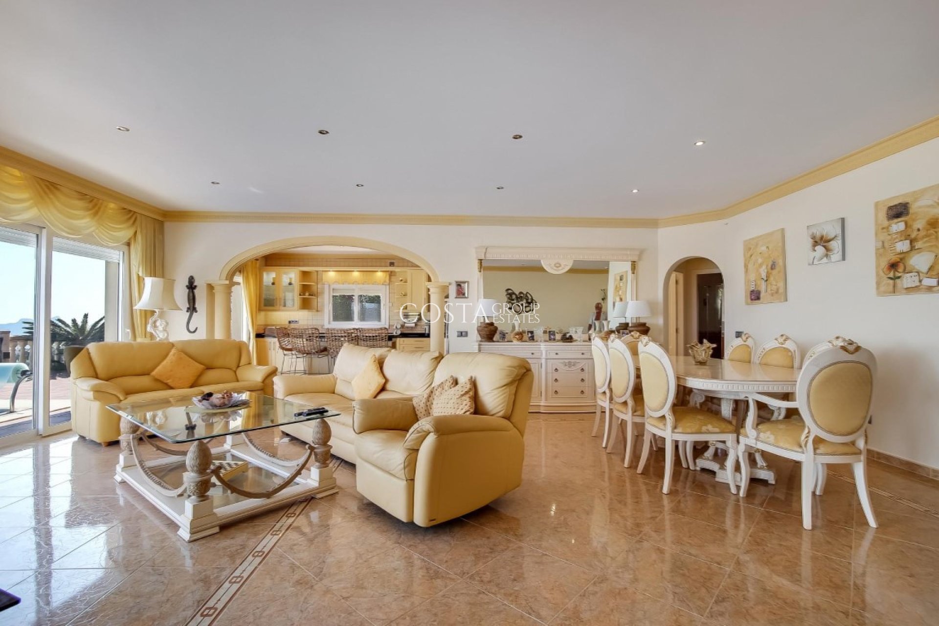 Herverkoop - Villa -
Teulada - Moraira