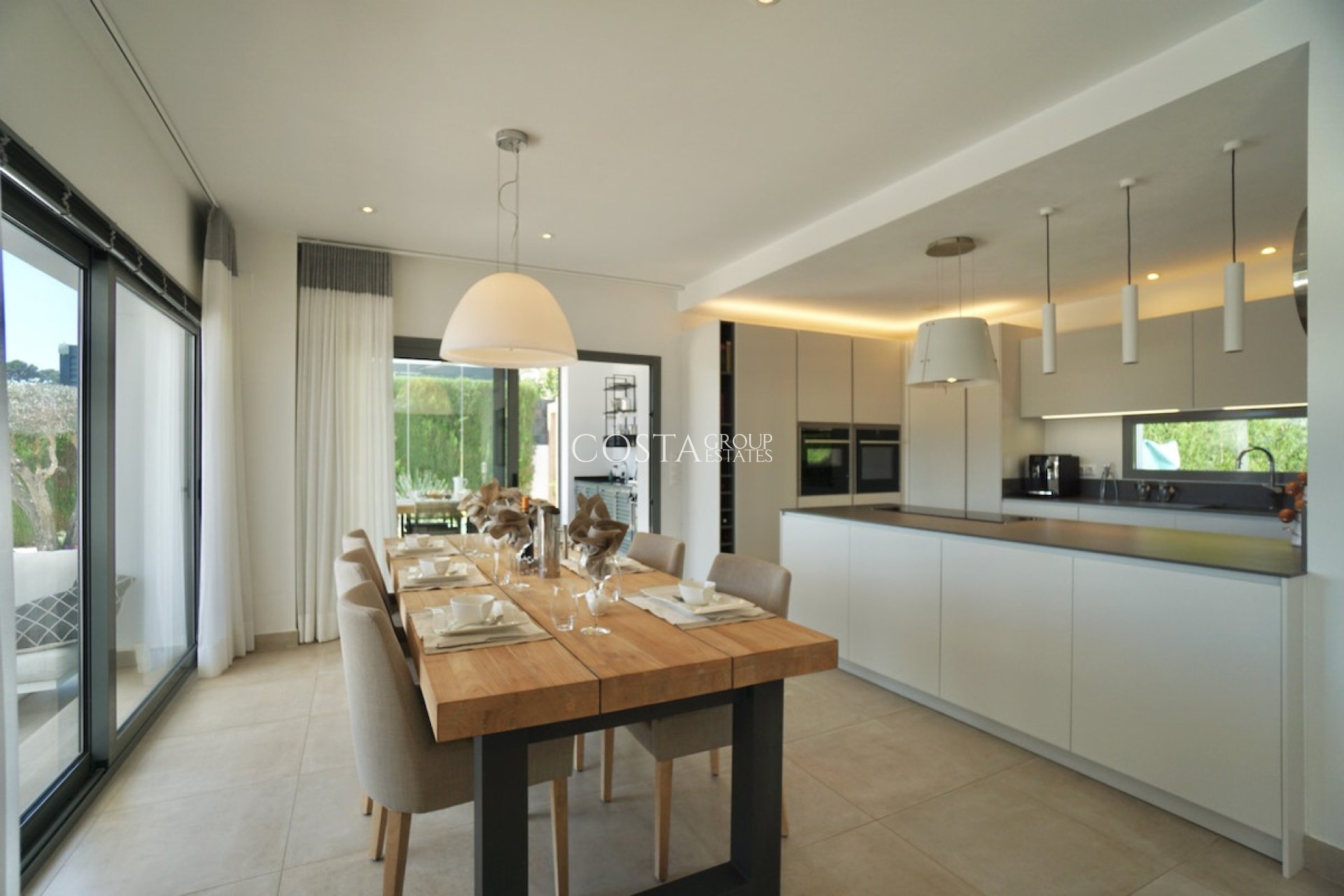 Herverkoop - Villa -
Teulada - Moraira