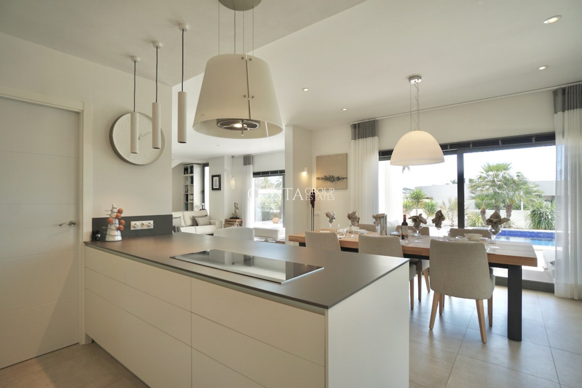 Herverkoop - Villa -
Teulada - Moraira