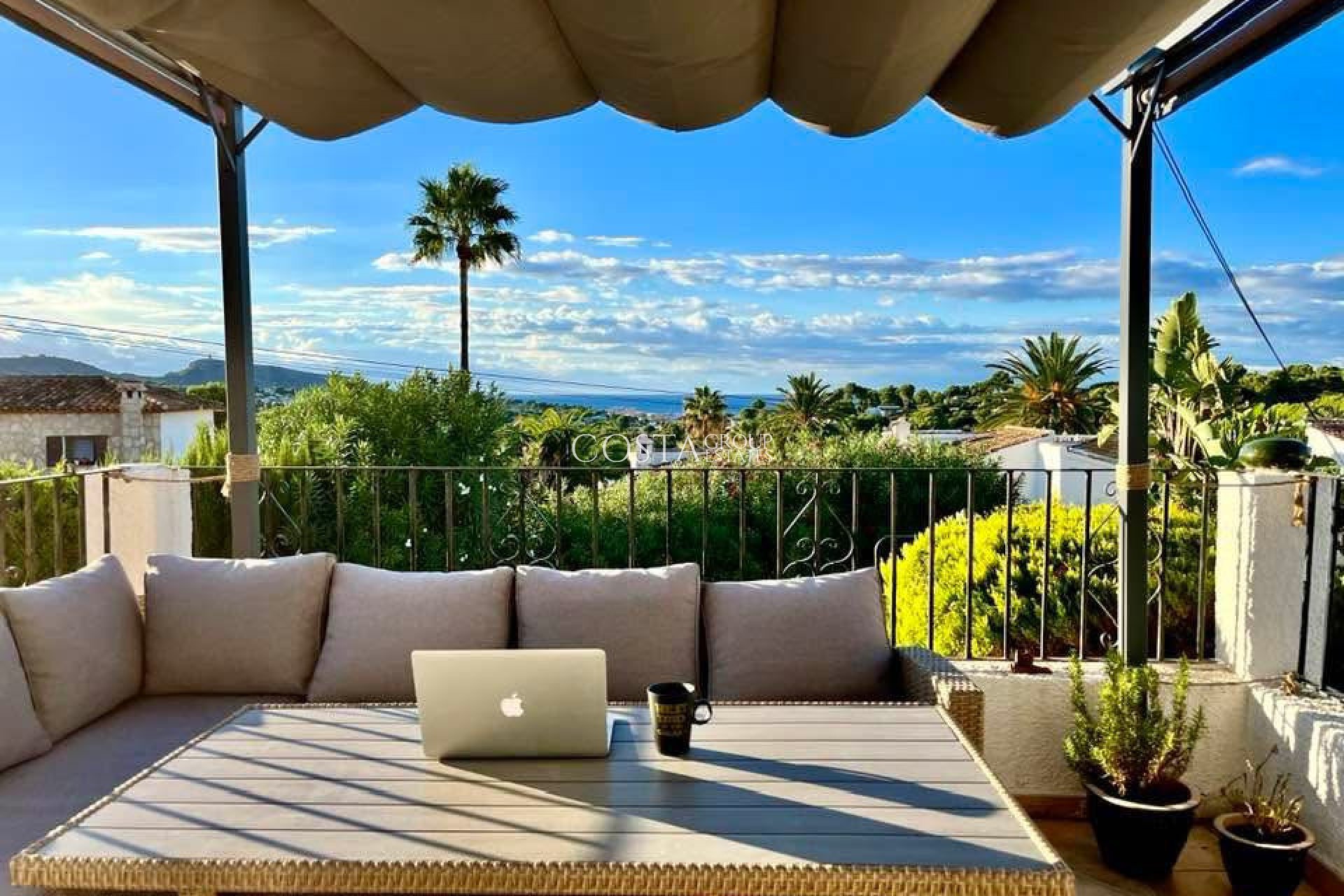 Herverkoop - Villa -
Teulada - Moraira