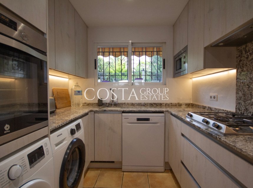 Herverkoop - Villa -
Teulada - Moraira